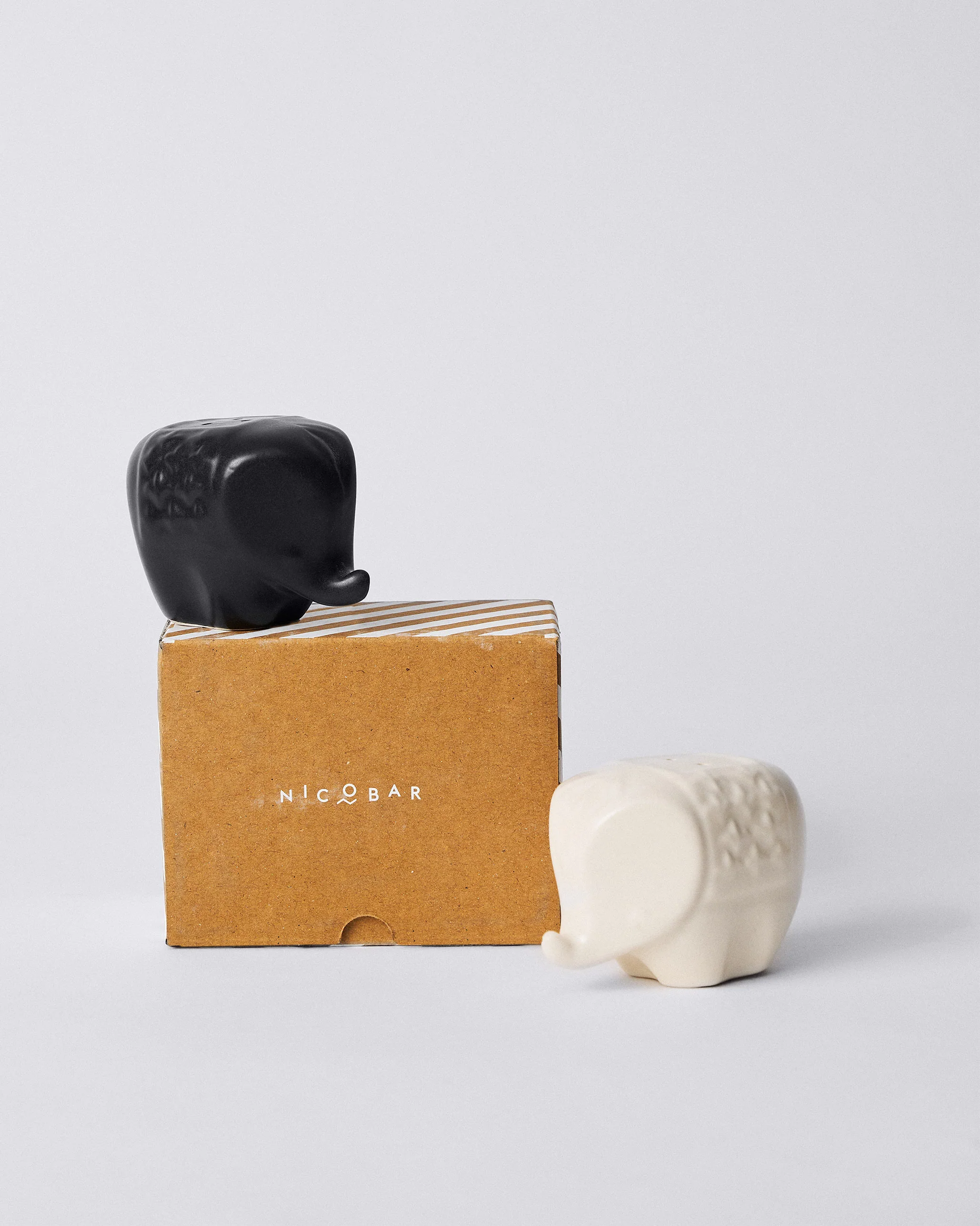 Hathi Salt & Pepper Shaker (Set of 2) - Image 2