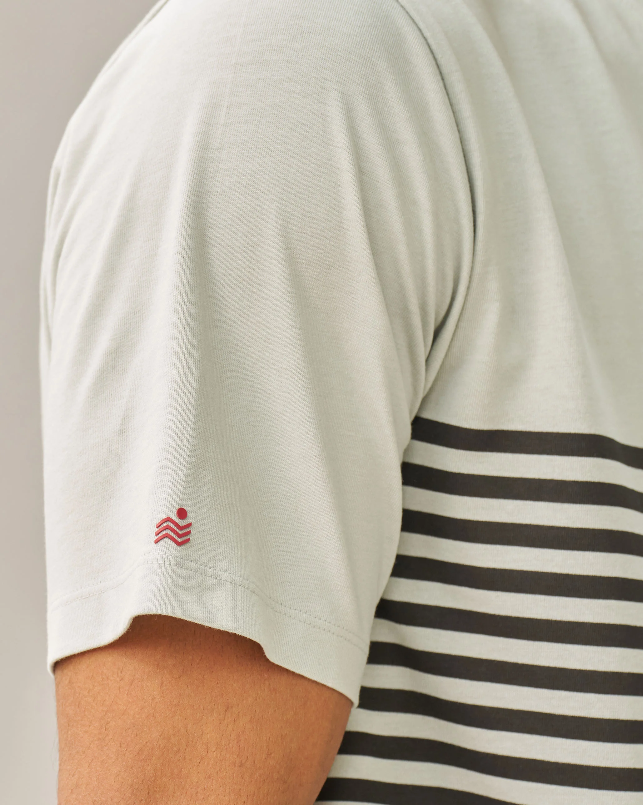 Hearts for you T-shirt - Grey - Image 3