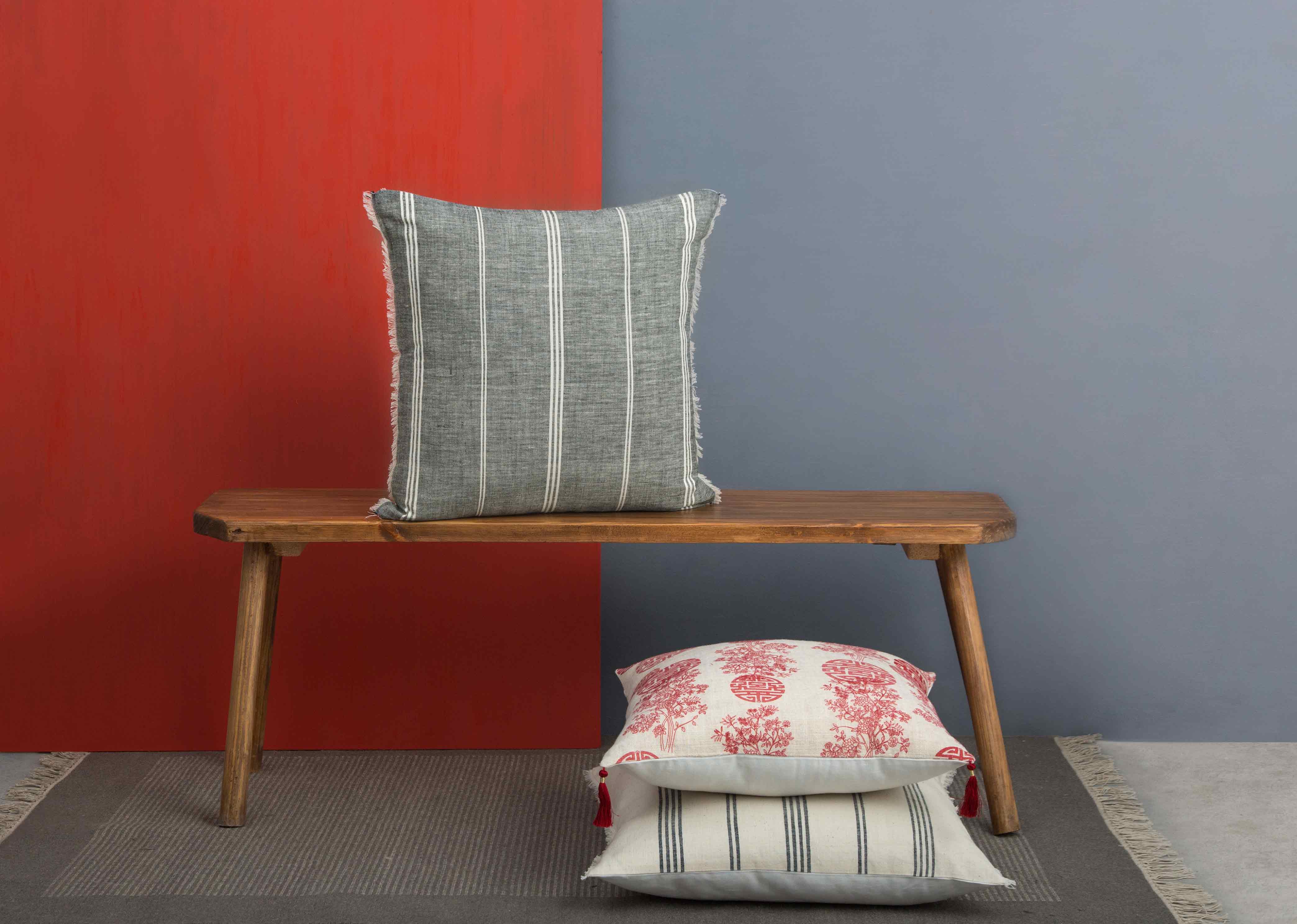 Hei Bai Cushion Cover - Grey Base - Image 3