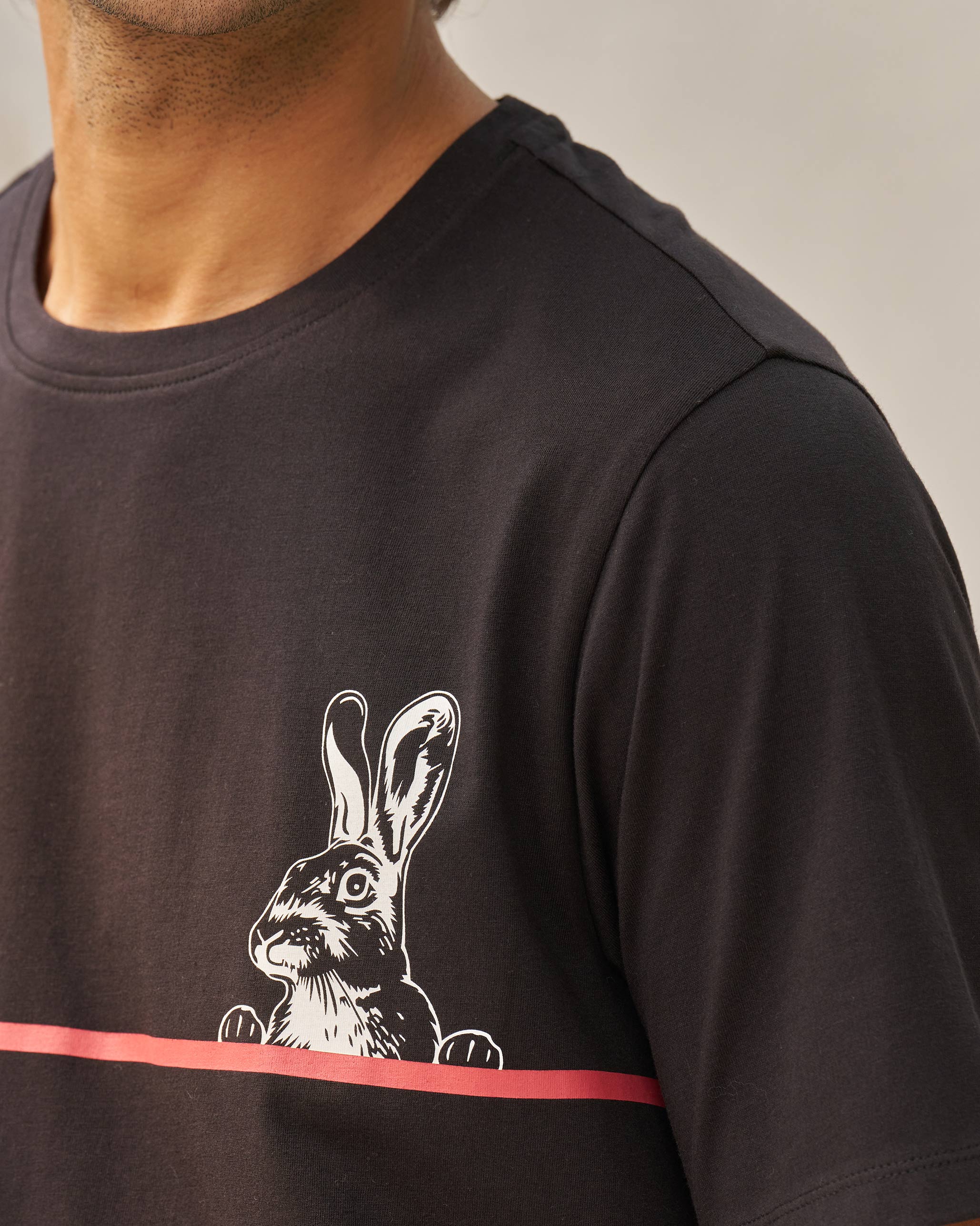 Honey Bunny T-shirt - Black - Image 3