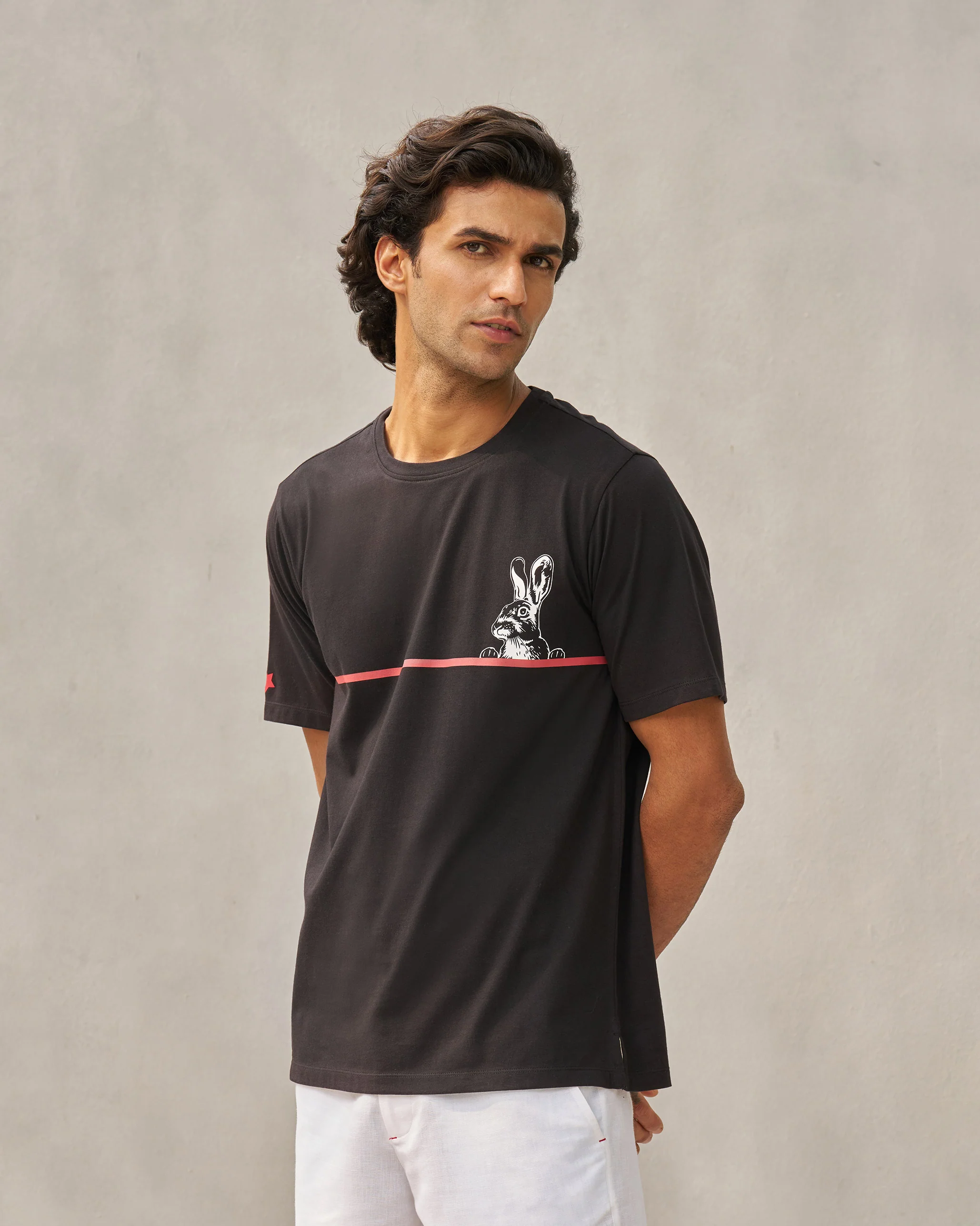 Honey Bunny T-shirt - Black - Image 5