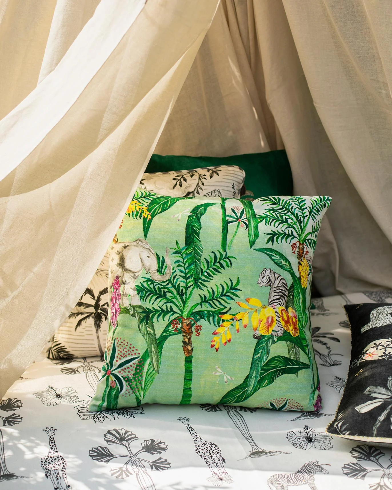 Idukki Cushion Cover - Image 4