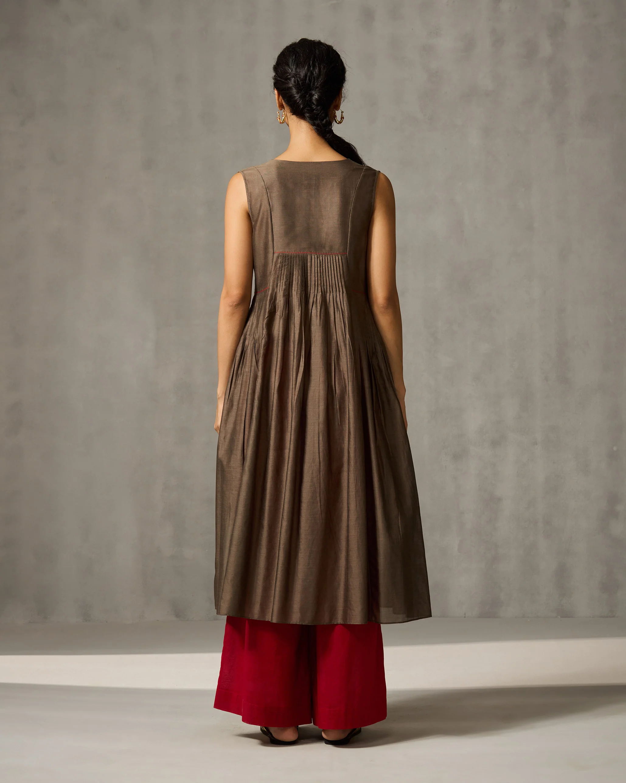 Iqra Kurta - Oak Brown - Image 5