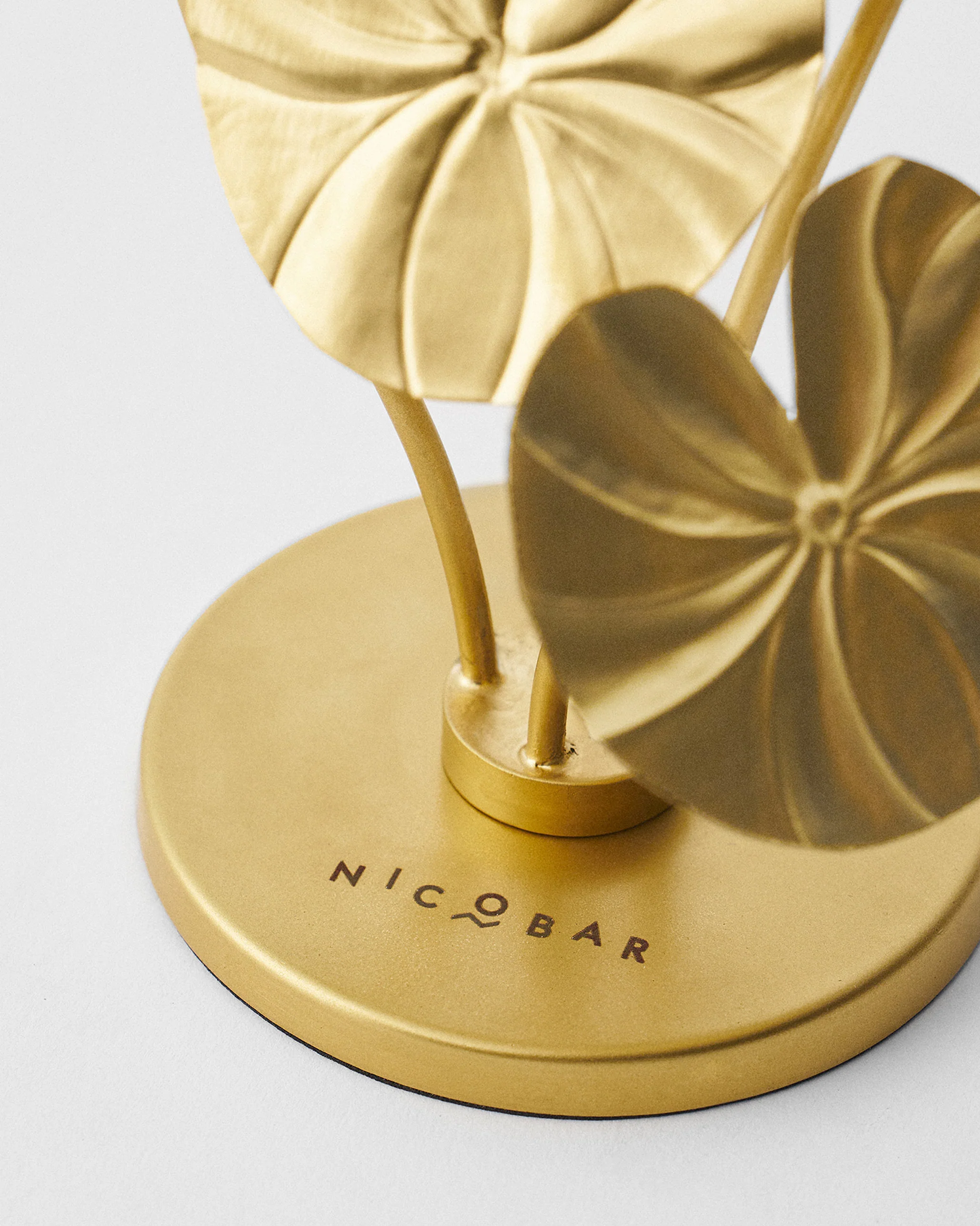 Island Lotus Candle Holder - Image 5
