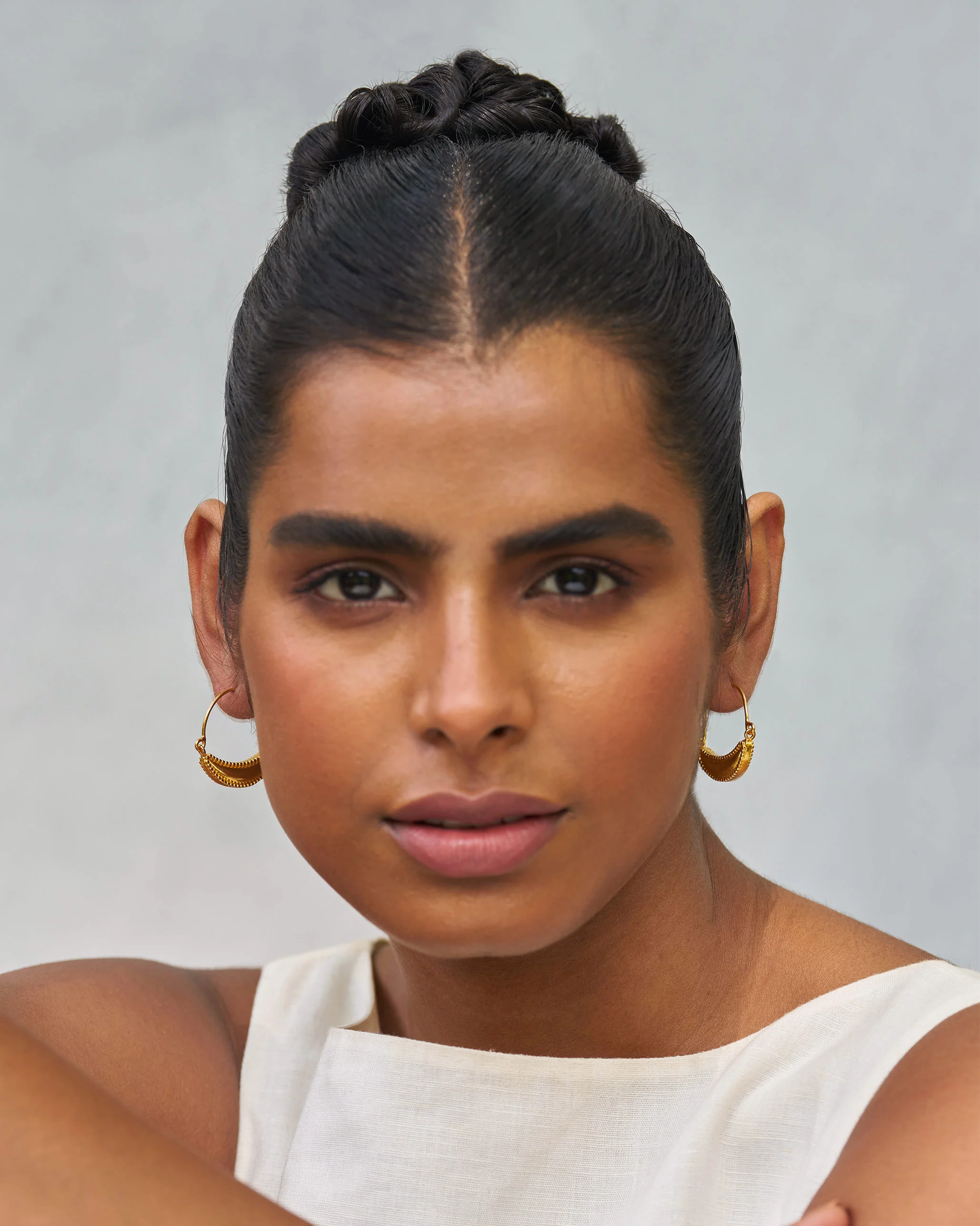 Israt Bali Small - Gold - Image 4