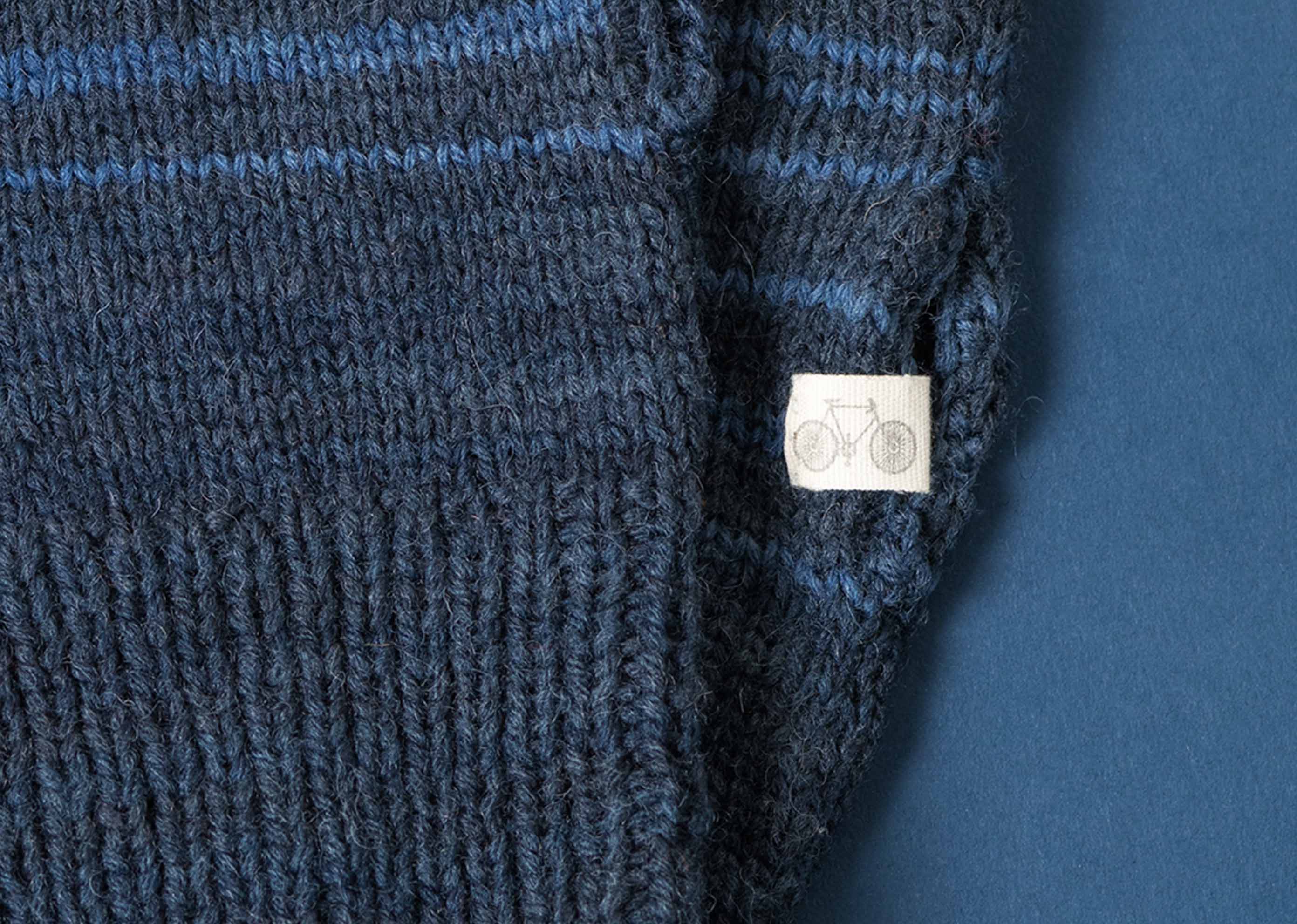 Jack Frost Woolen Gloves - Indigo - Image 3