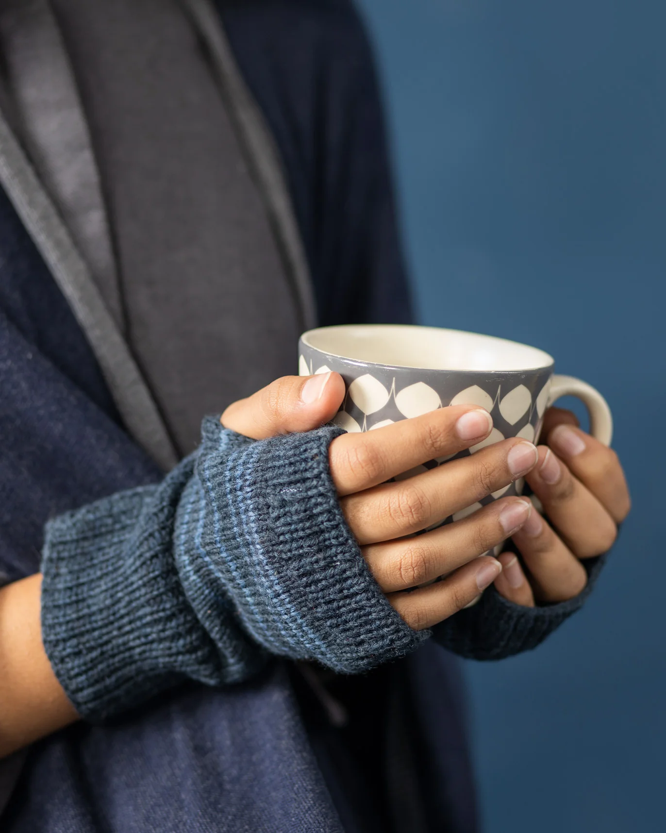 Jack Frost Woolen Gloves - Indigo - Image 5