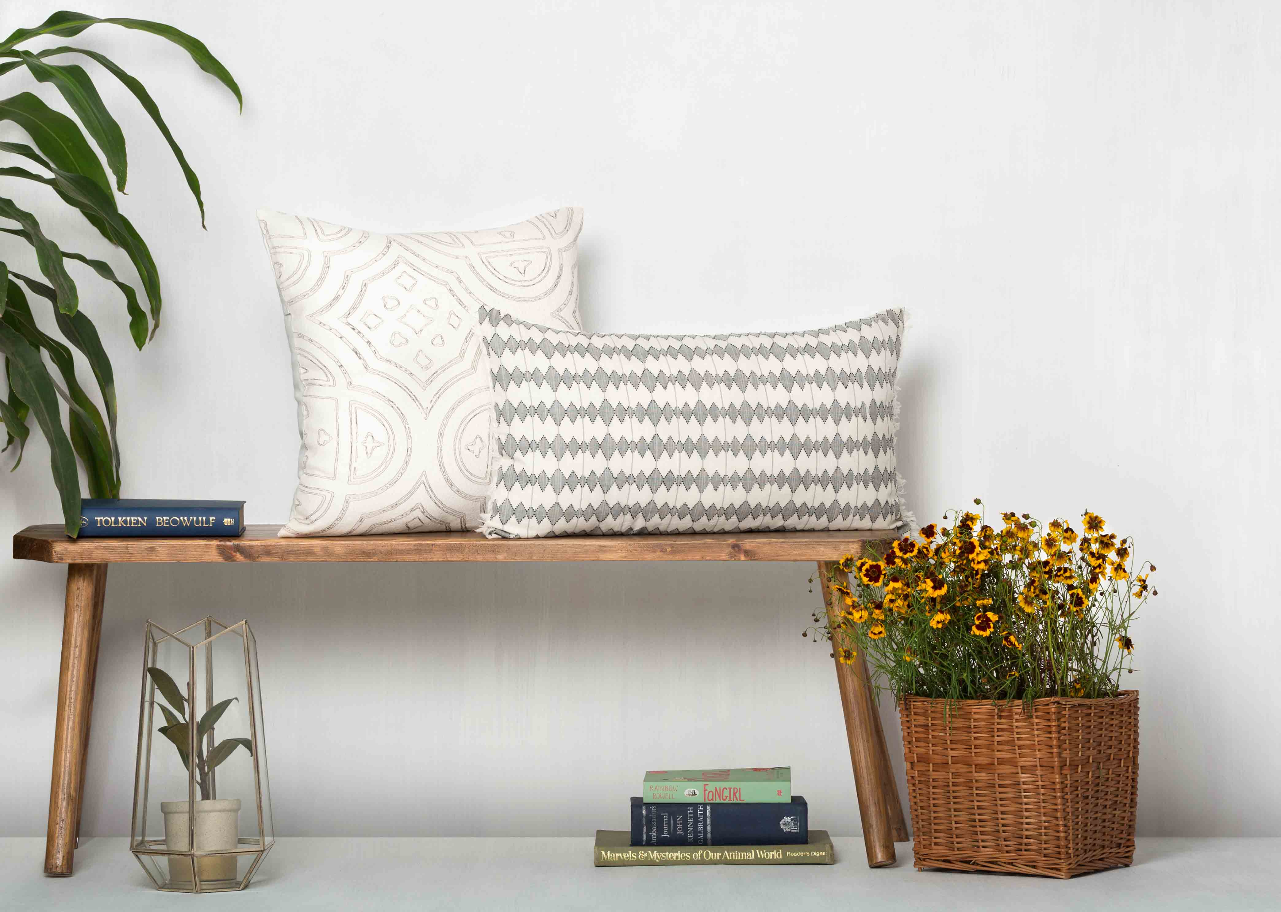 Jamdani Lumbar Pillow Cover - Image 3