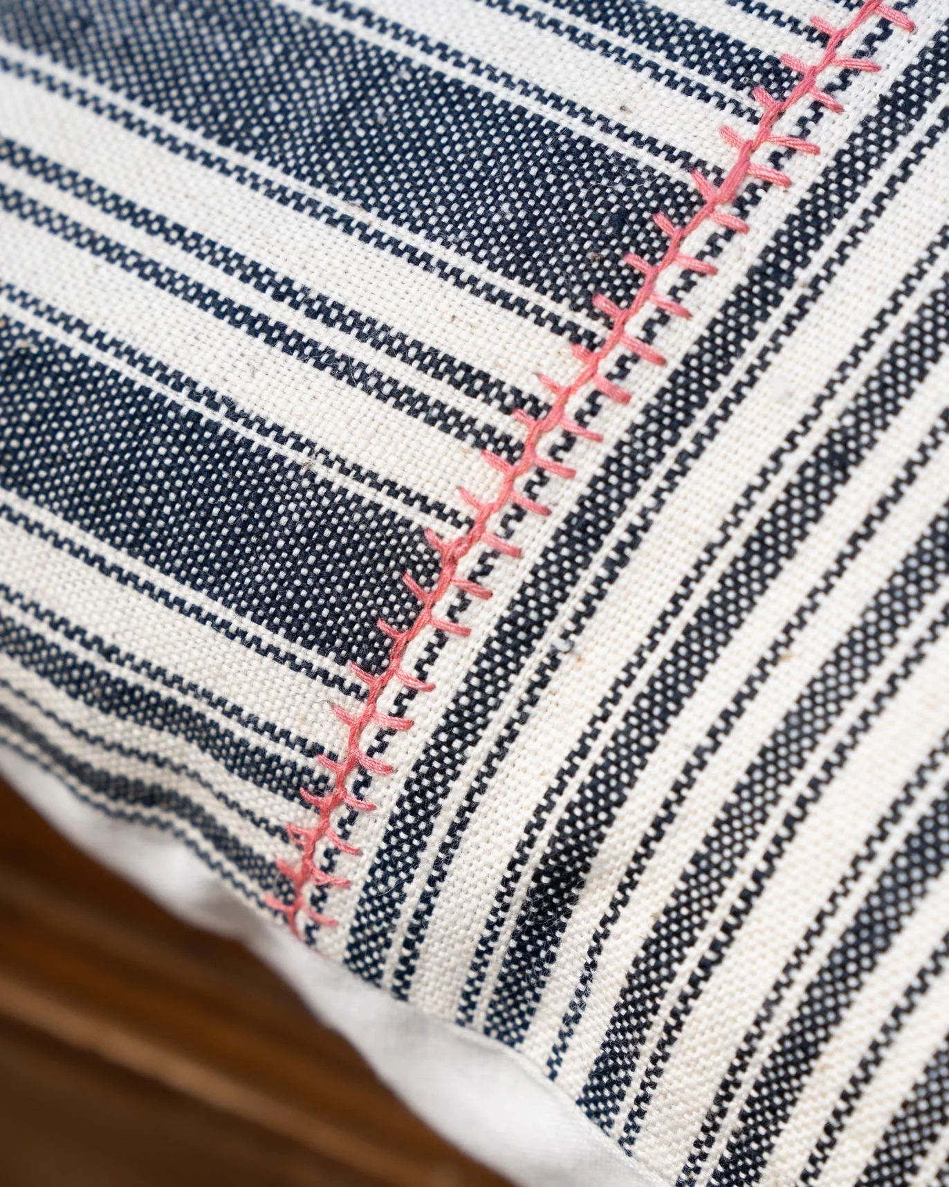 Jamiti Cushion Cover - Rectangle - Image 3