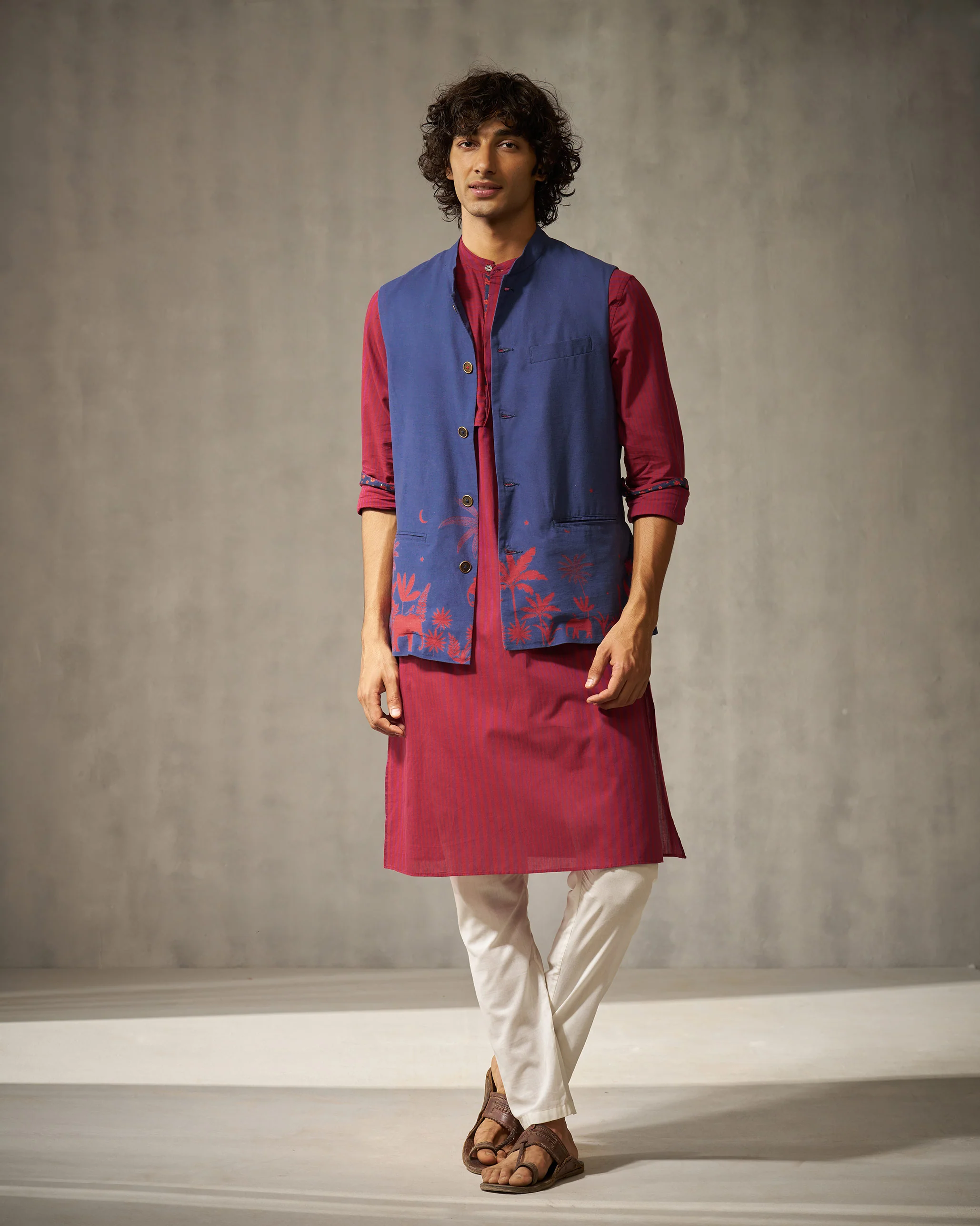 Jashn Nehru Jacket - Red & Navy Print - Image 5