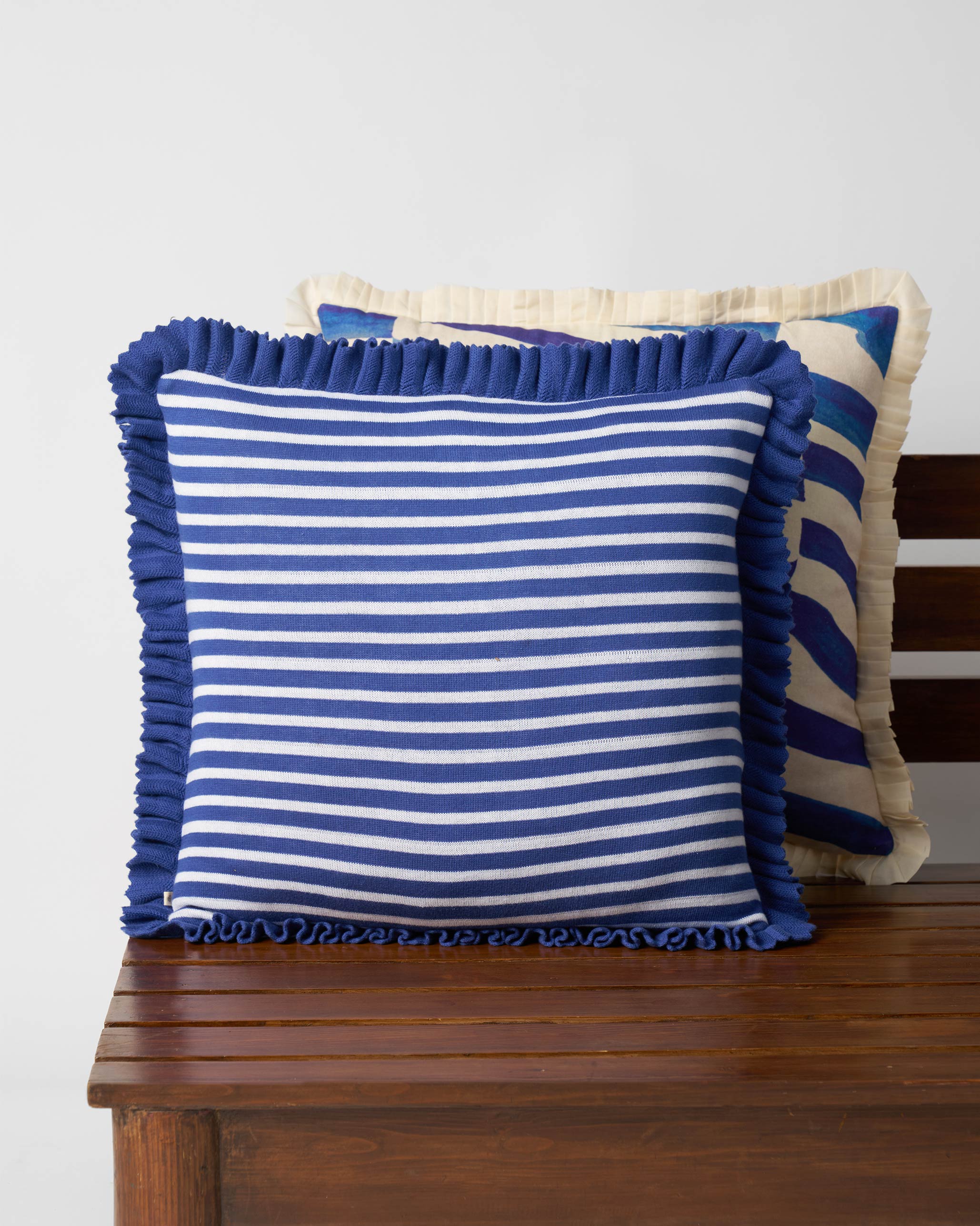 Jewelled Palm cushion cover - Blue - Image 4