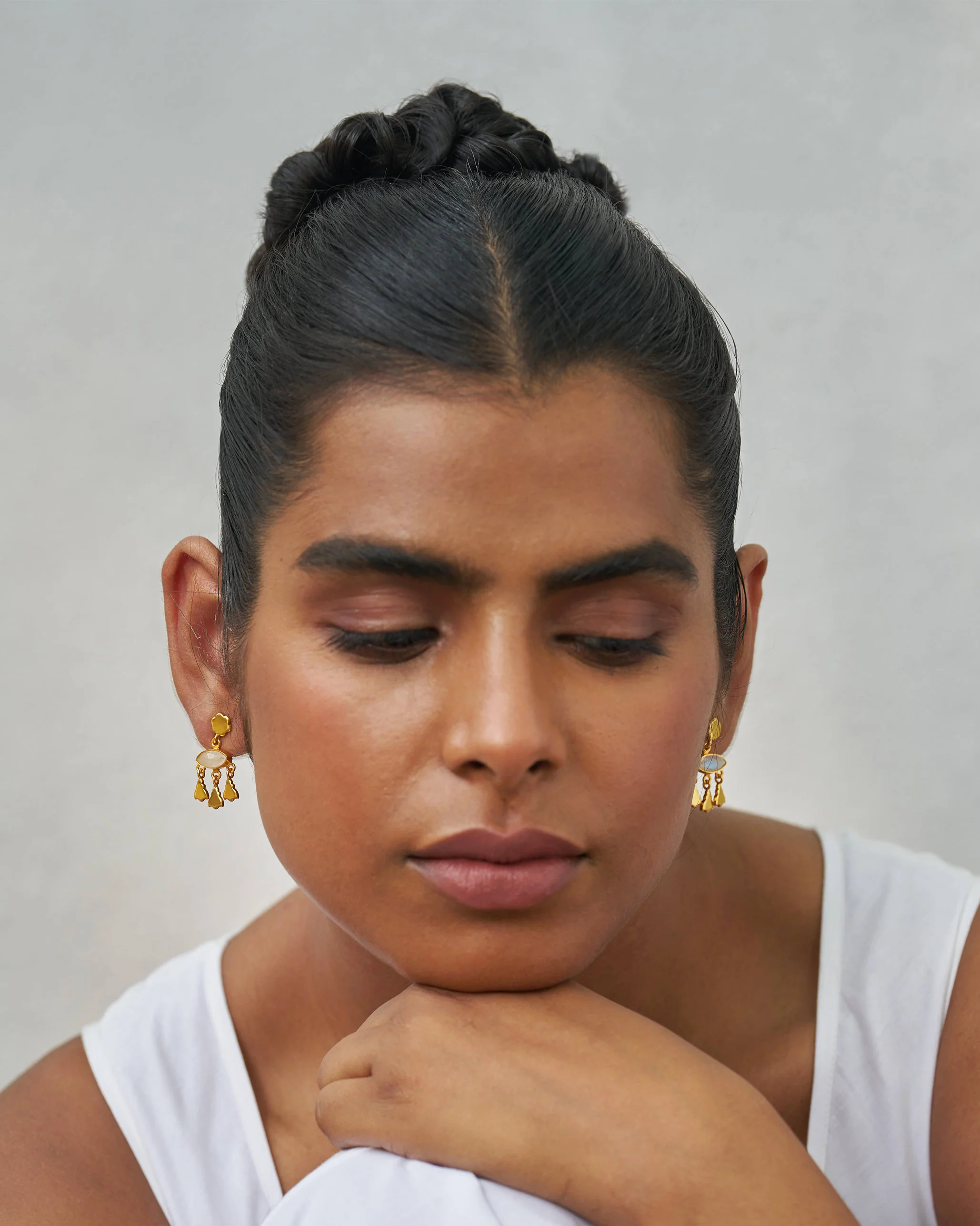 Jhalak Earrings- Grey - Image 3