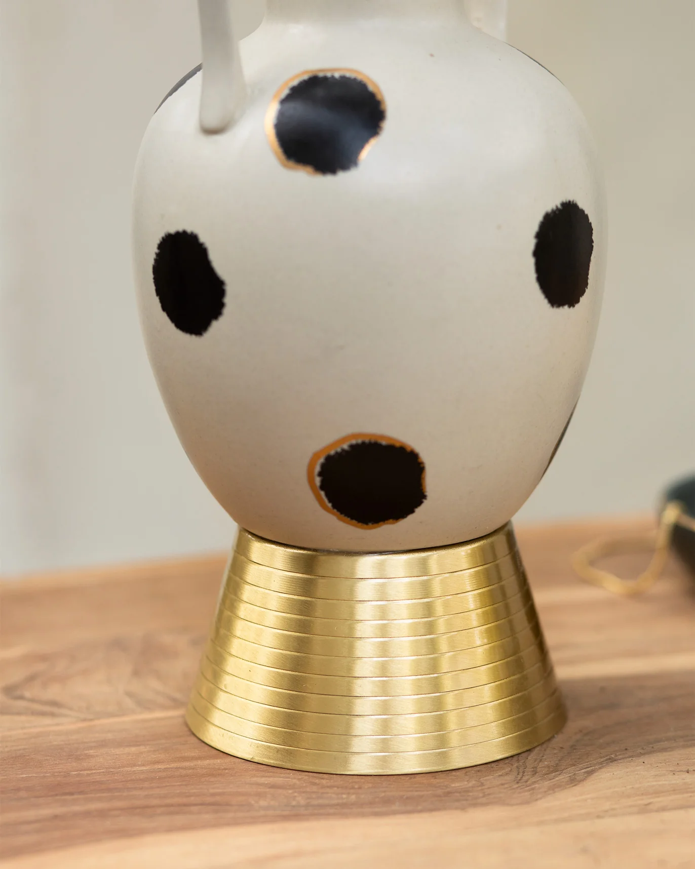 Jheel Vase - Image 3