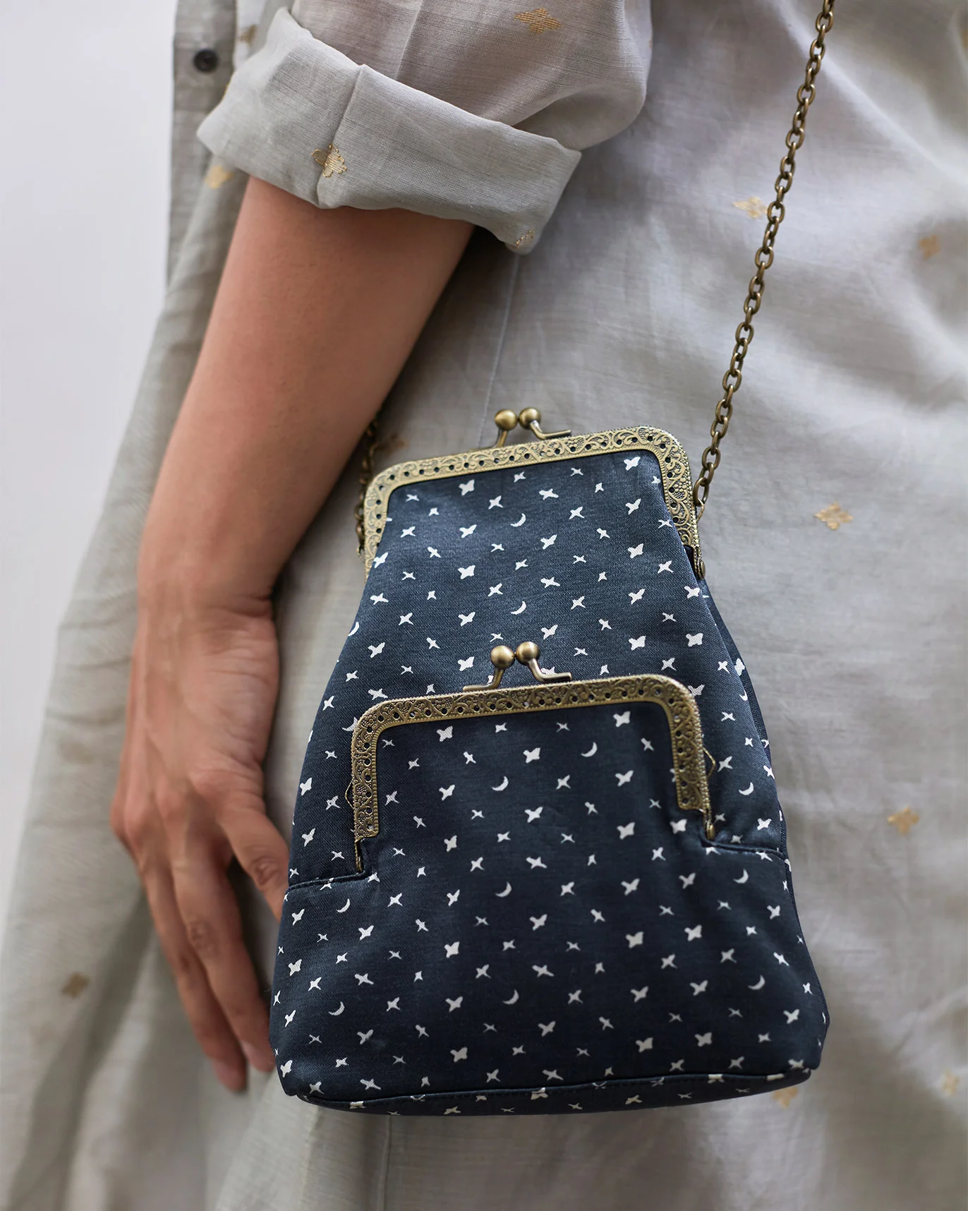 Joey Pouch - Navy - Image 5