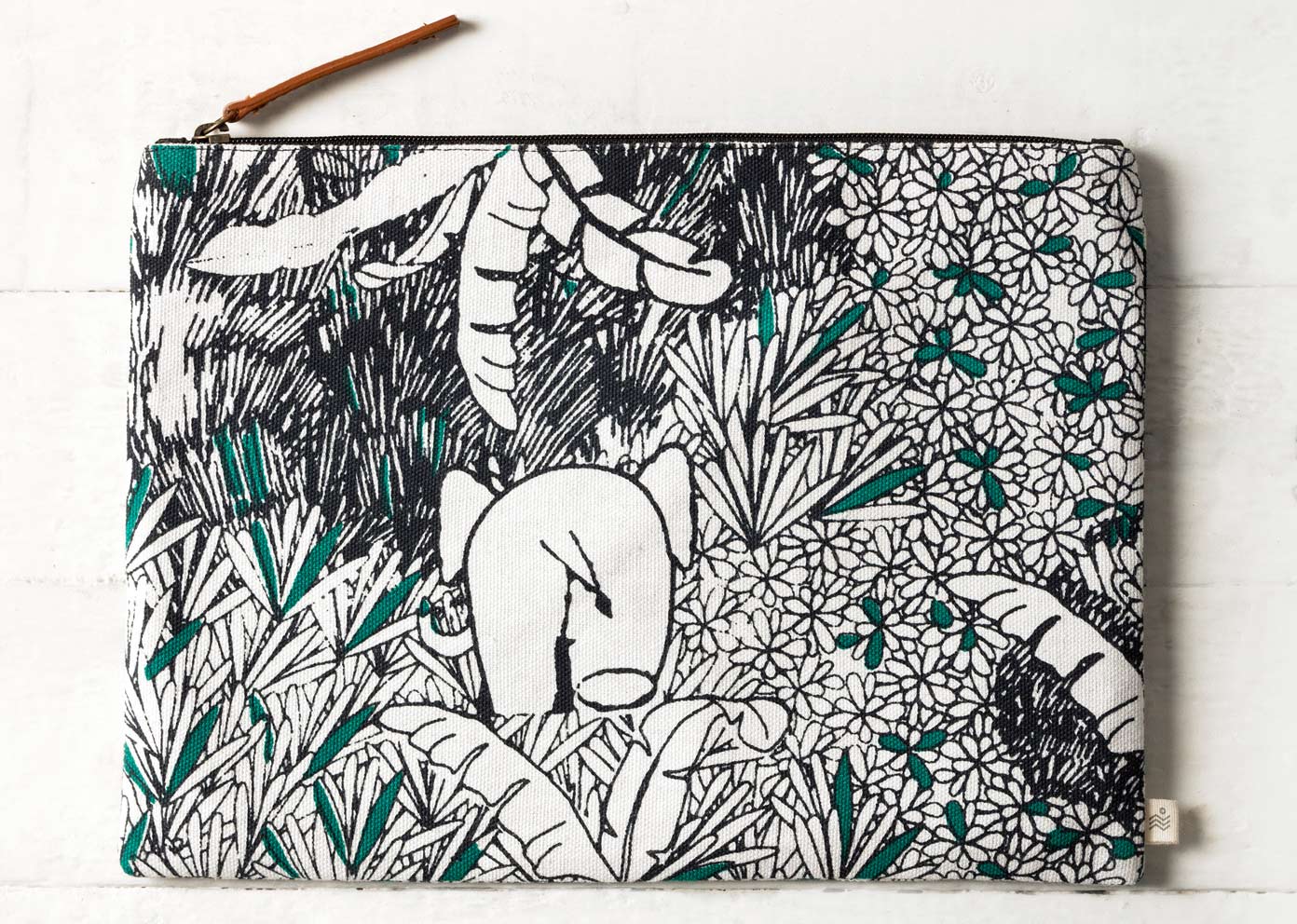 Jumbo Ele Pouch - Image 3