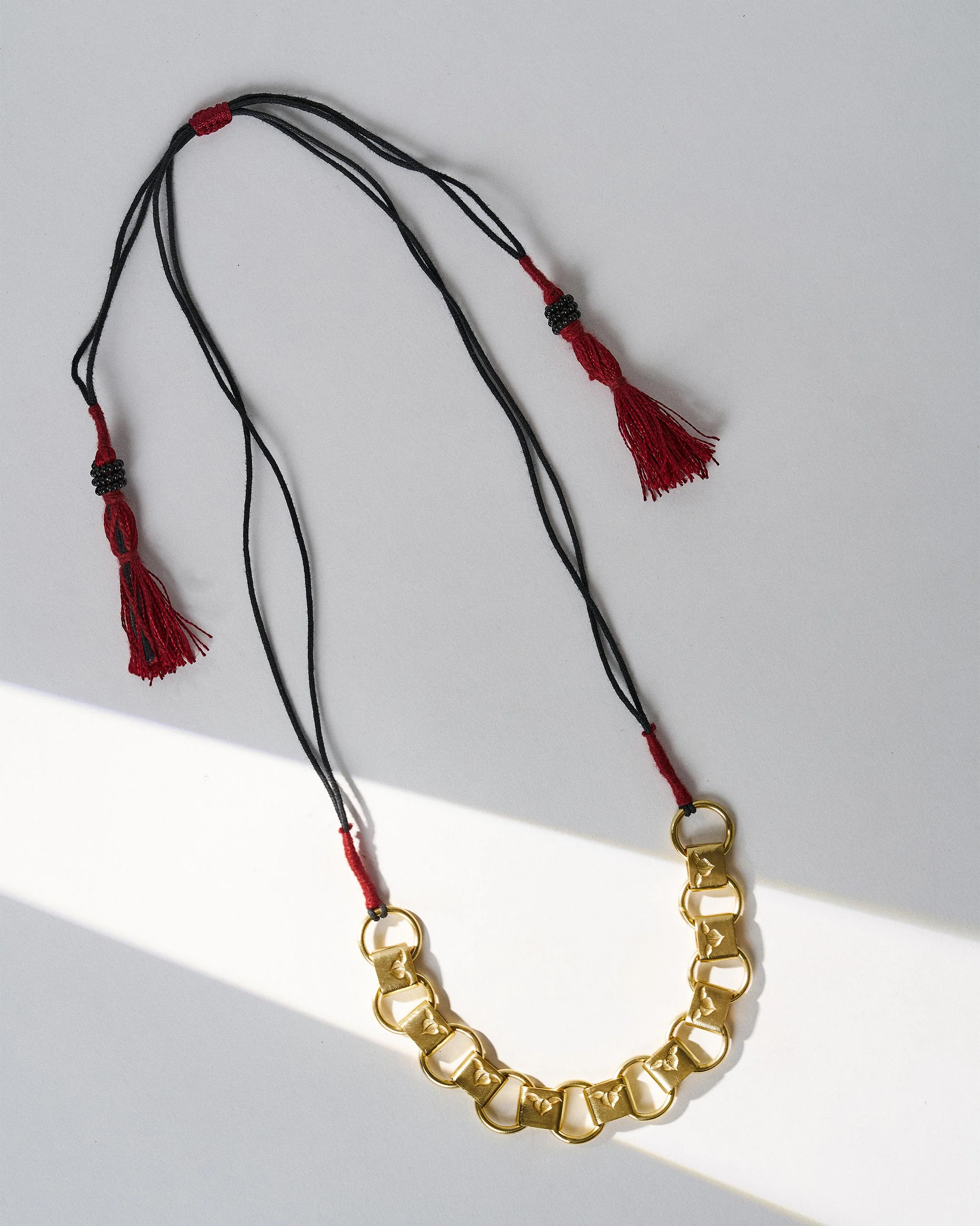 Kamal Kadi Necklace - Gold - Image 6