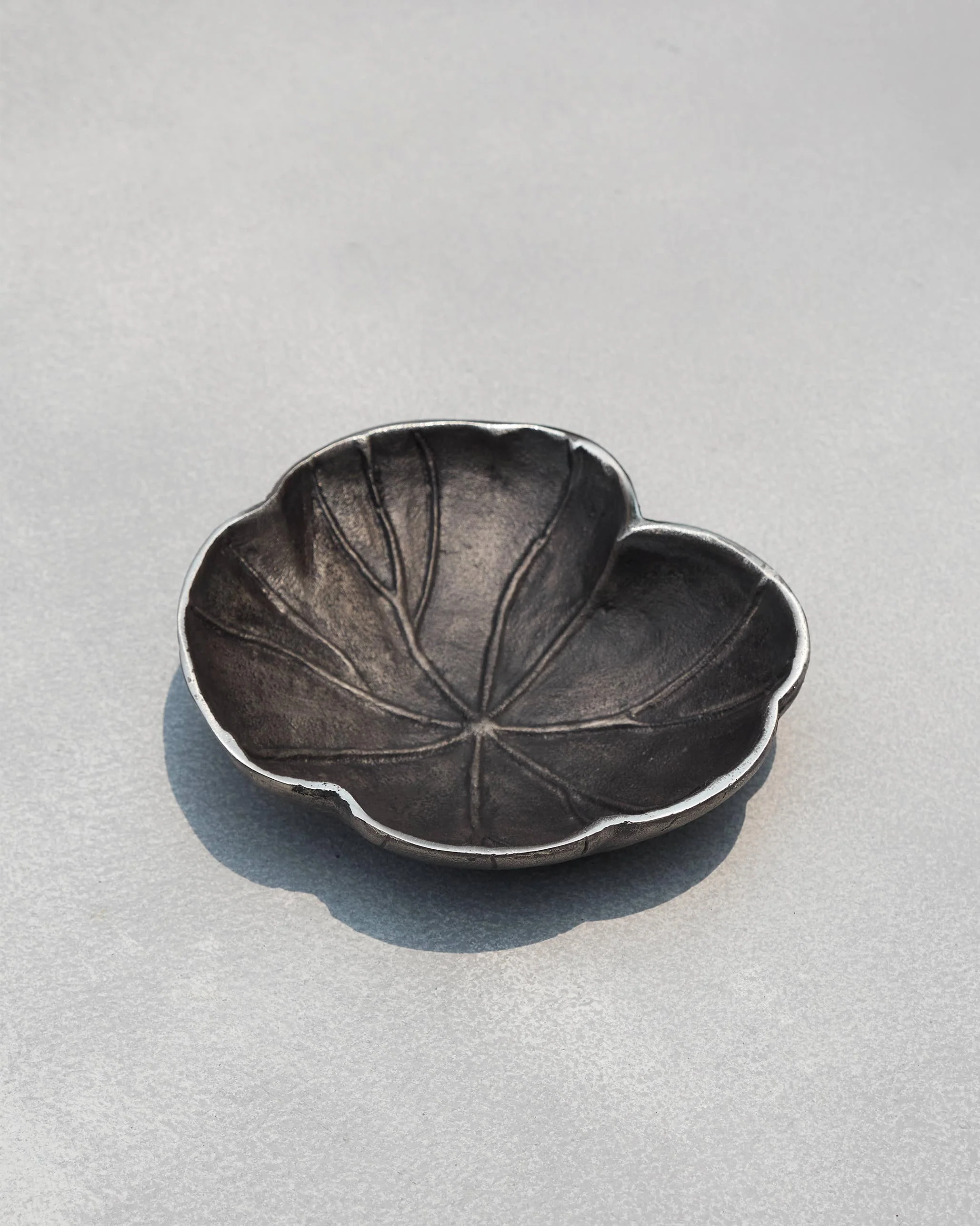 Kamal Leaf Trinket Tray - Image 2