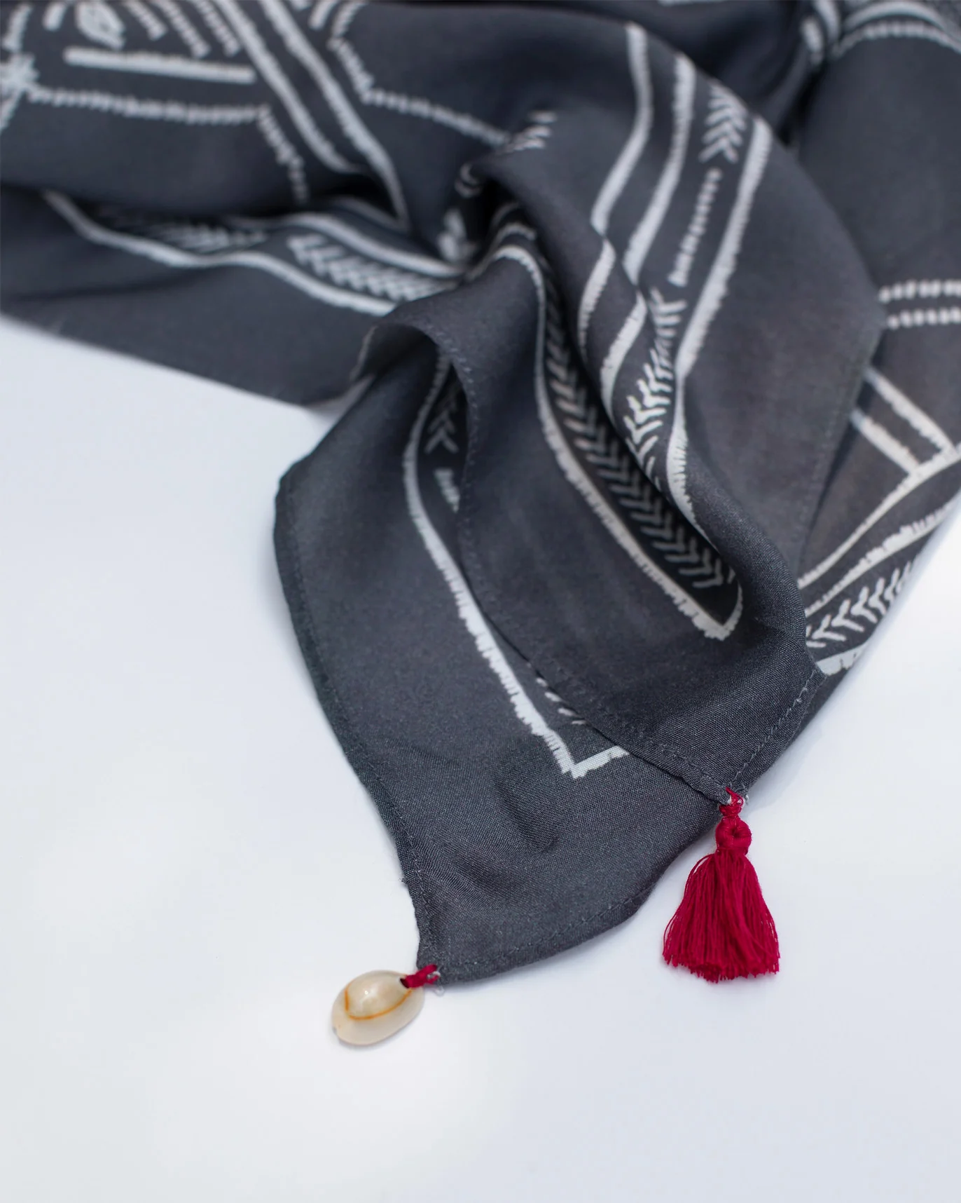 Kanga Scarf - Charcoal - Image 4