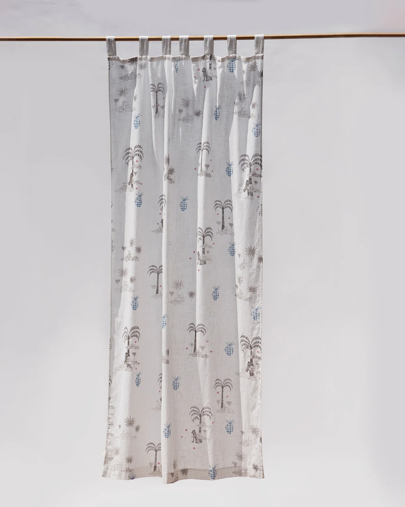 Kep Curtain Room - Image 3
