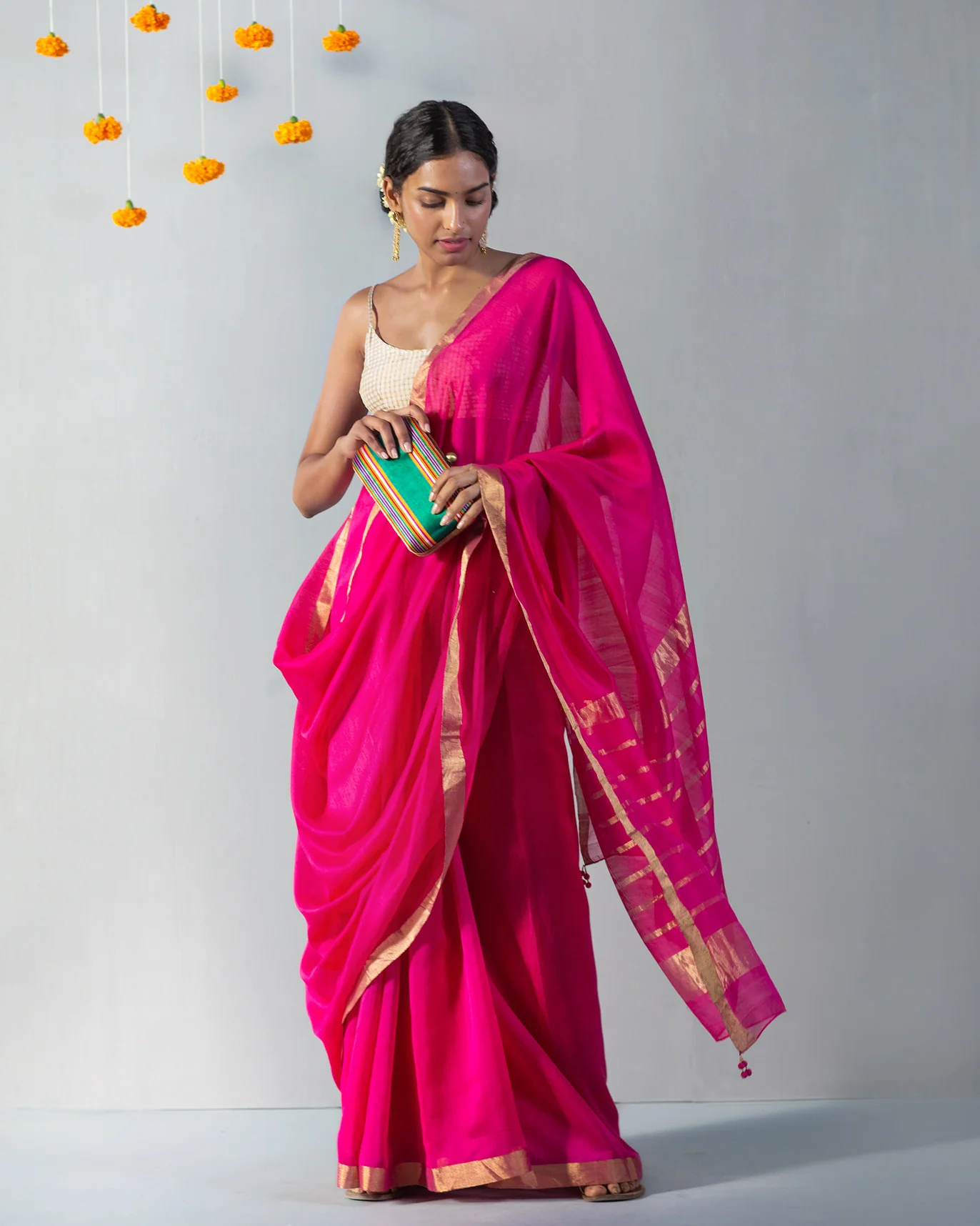 Kimsuka Sari - Image 5