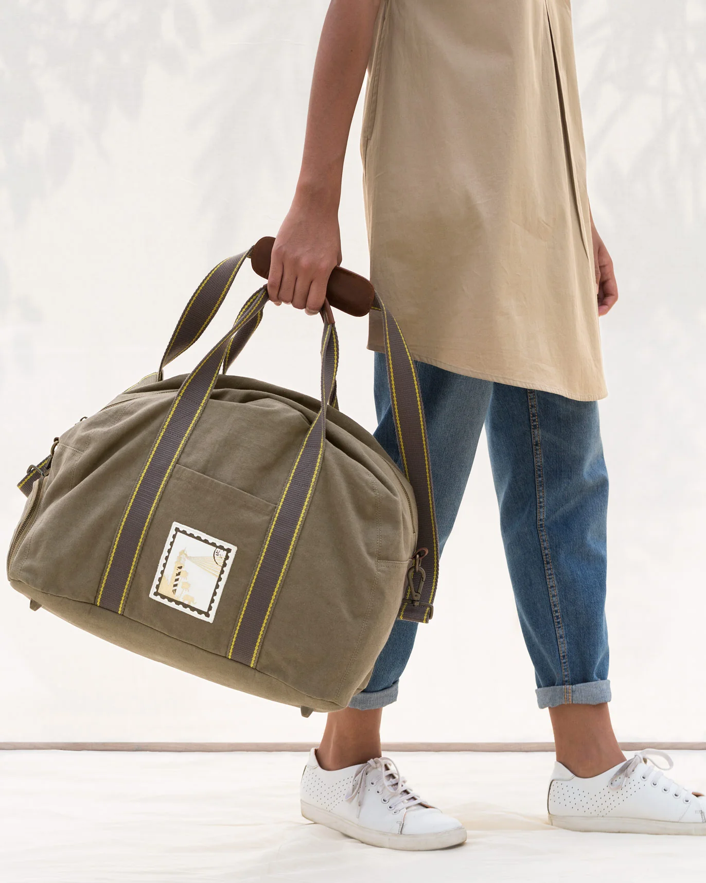 Koi Weekend Bag - Image 2
