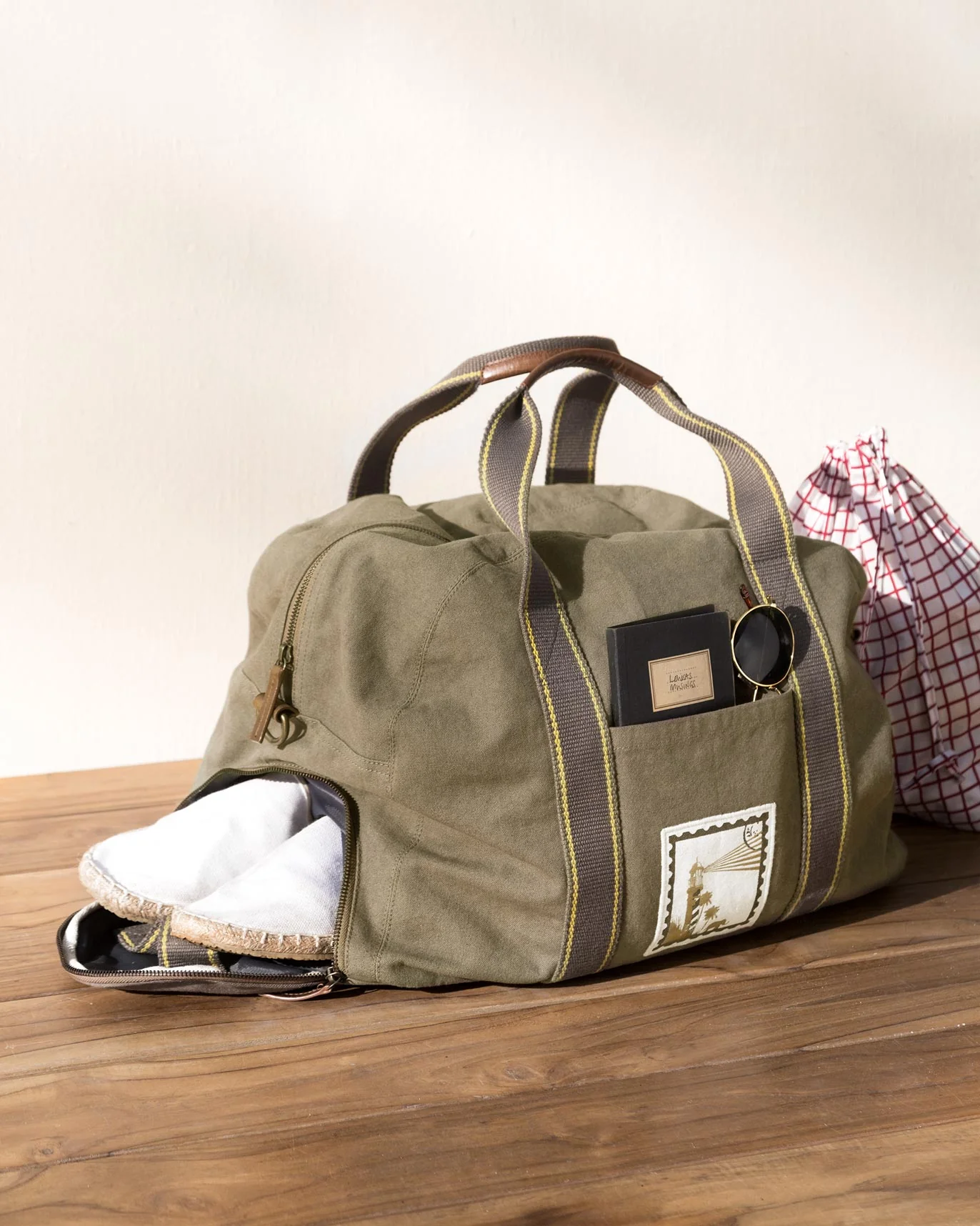 Koi Weekend Bag - Image 4