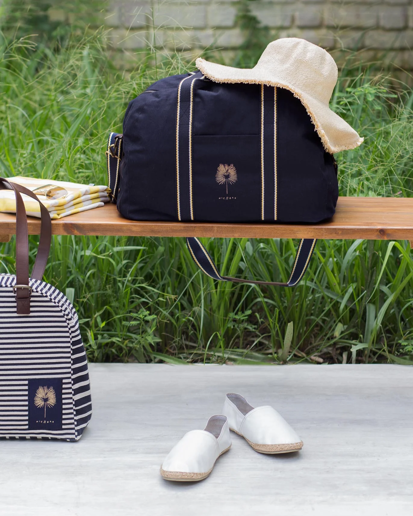 Koi Weekender - Navy - Image 5