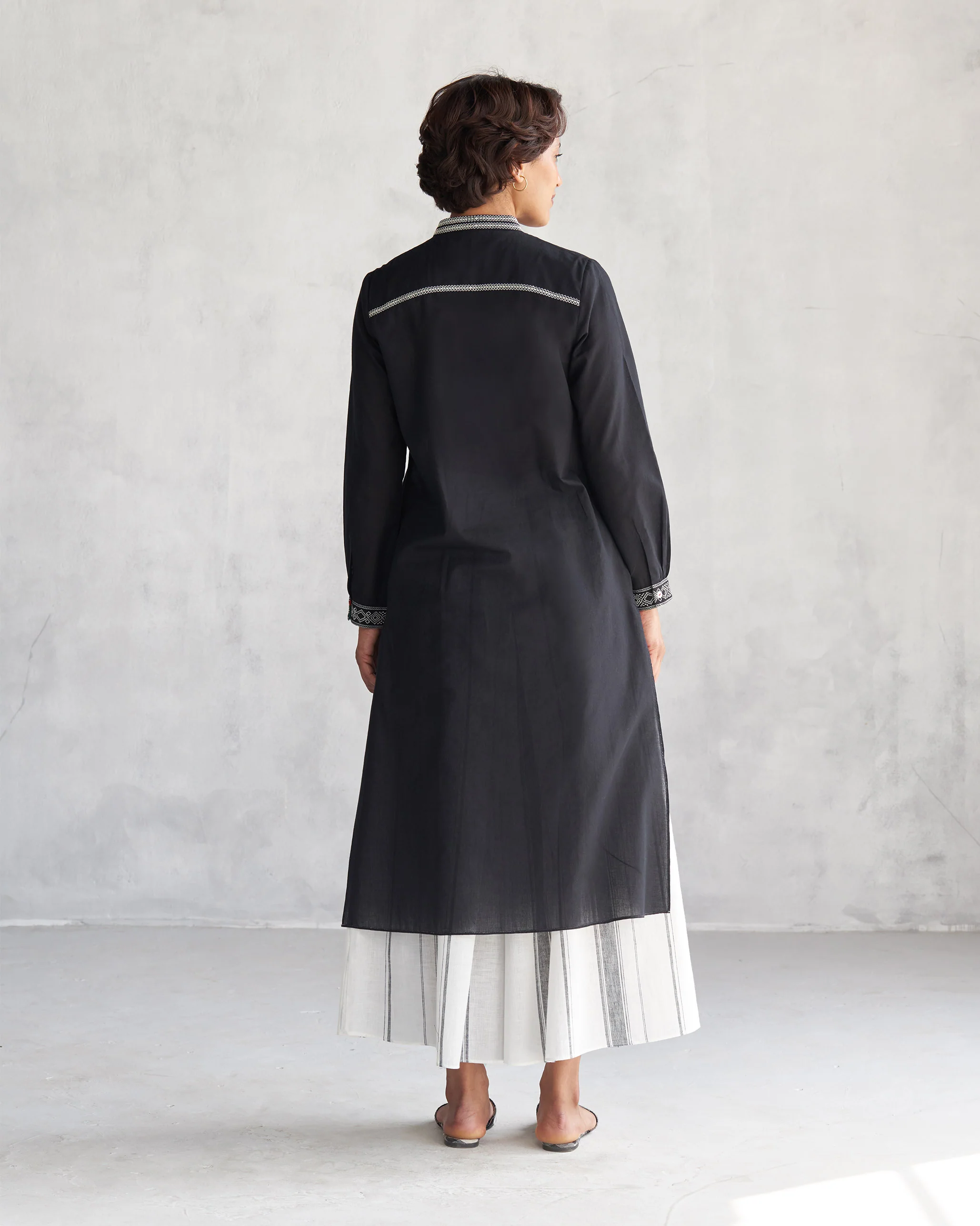 Kuro Kurta - Black - Image 7