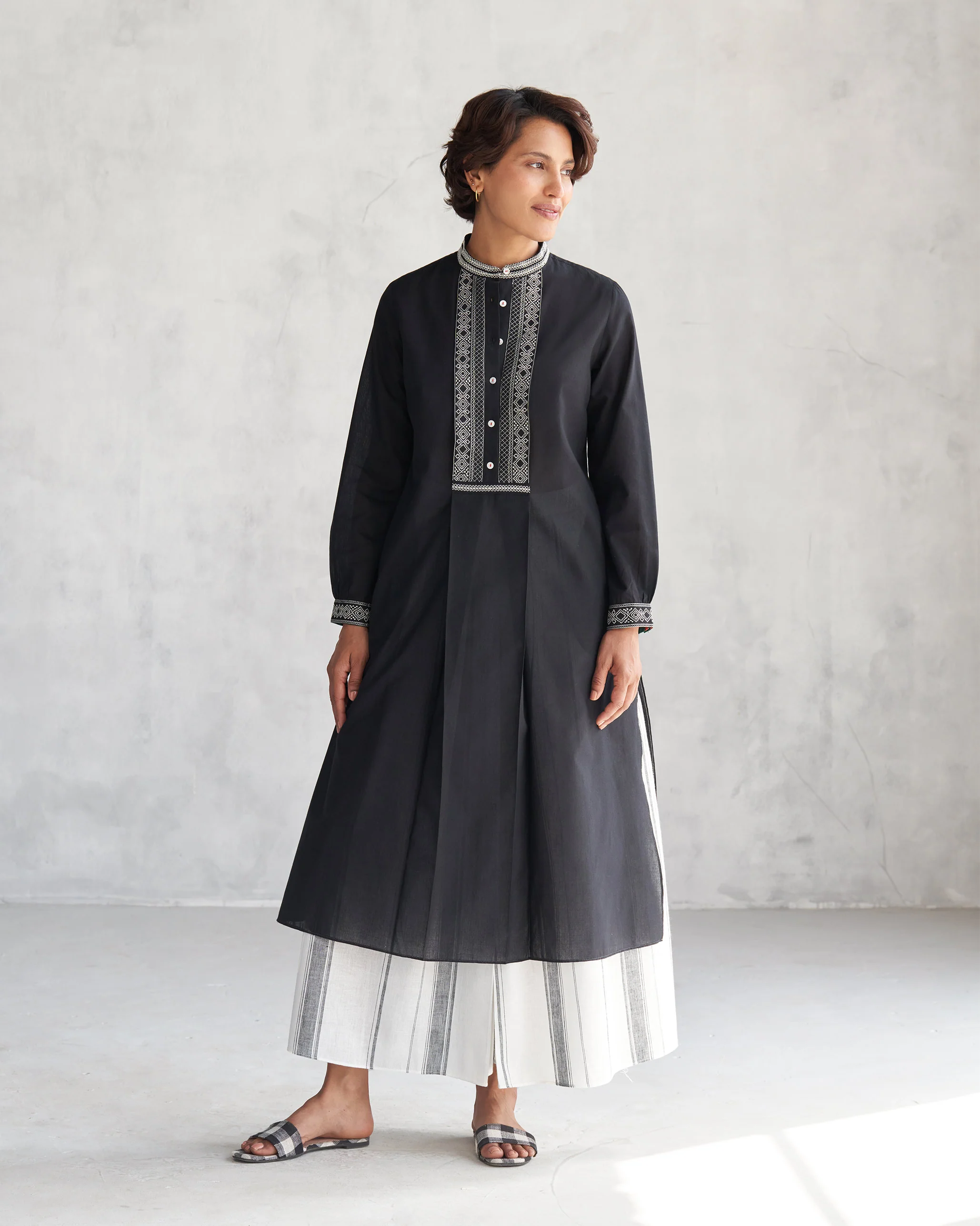 Kuro Kurta - Black - Image 8