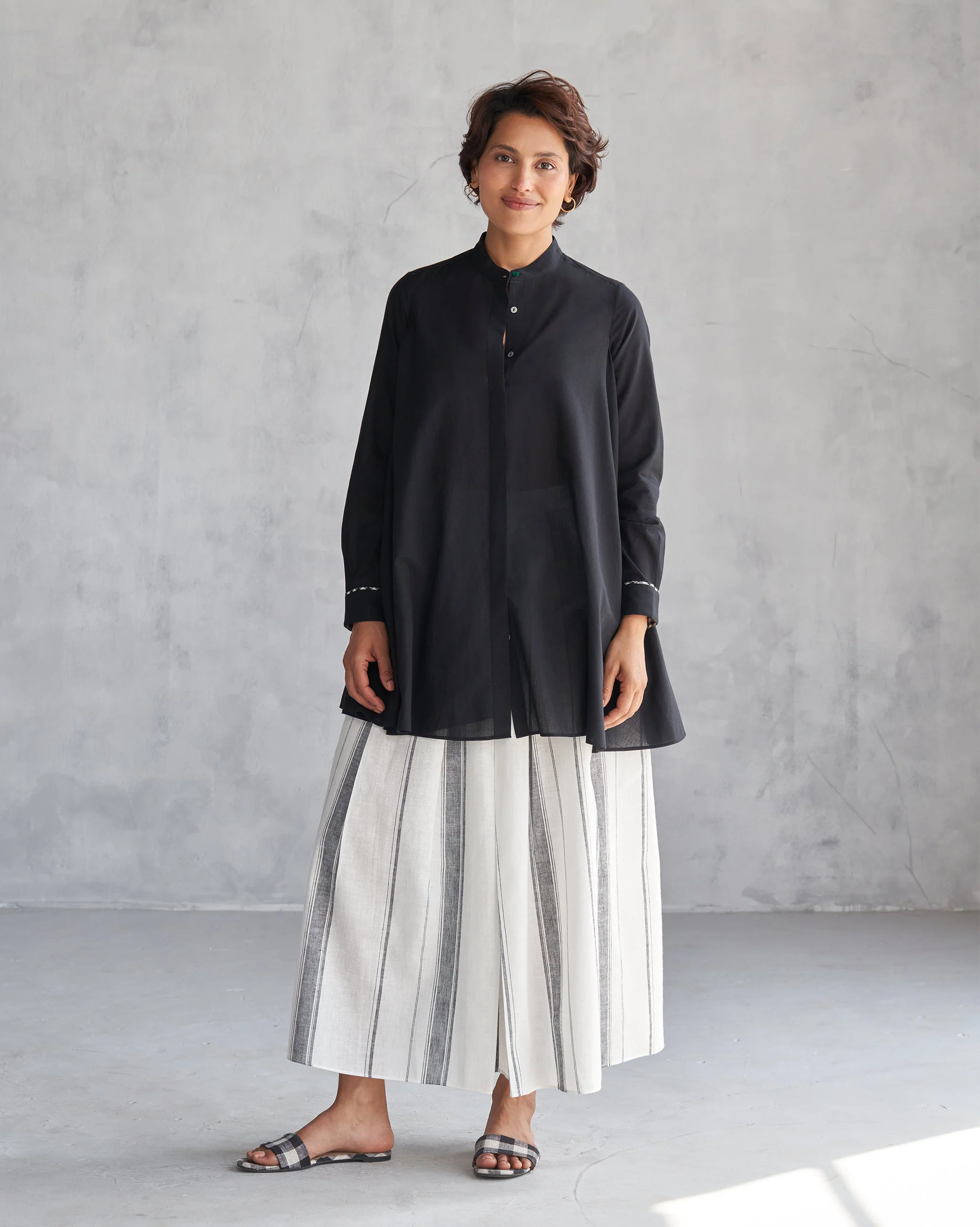Kuro Pleated Top - Black - Image 9