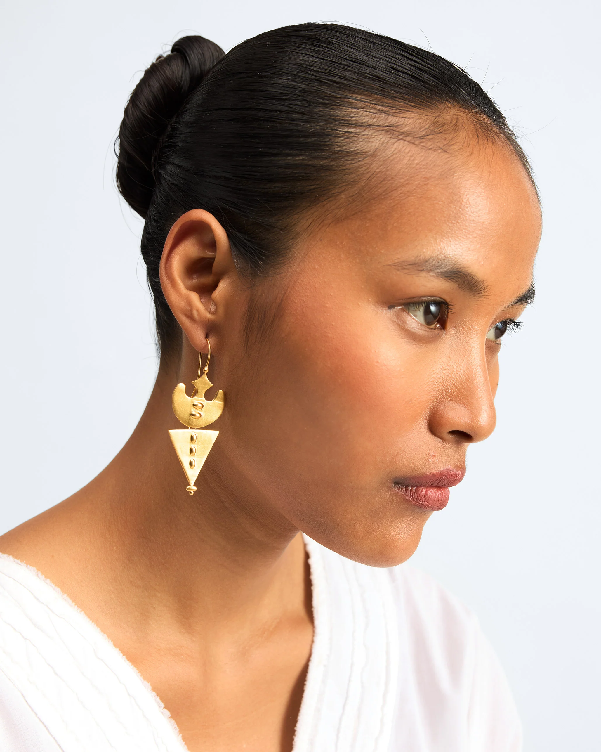 Lama Earrings - Gold - Image 4