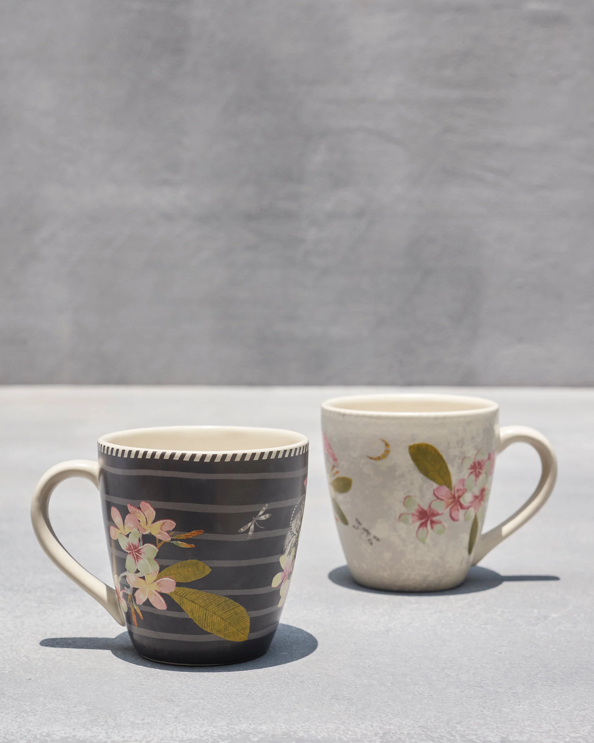 Lama Mugs (Set of 2) - Image 5