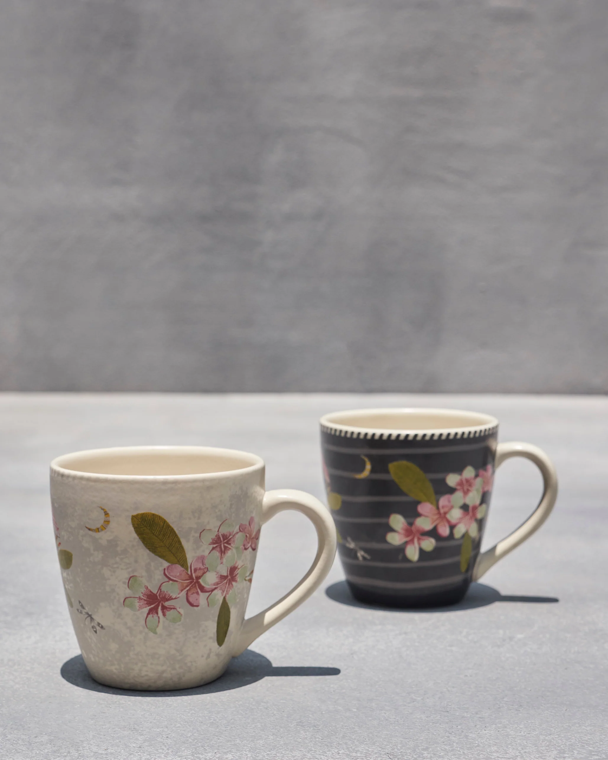 Lama Mugs (Set of 2) - Image 6