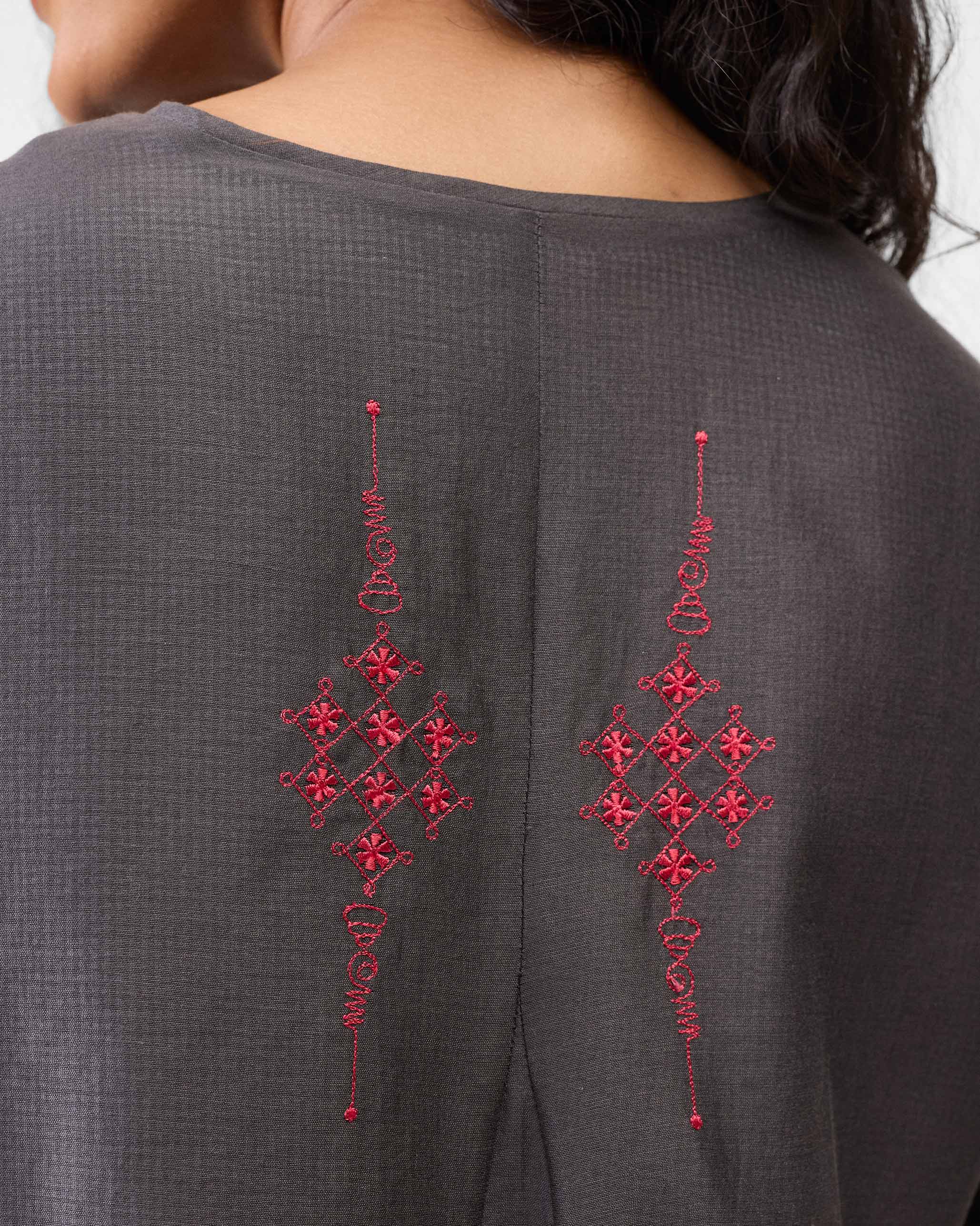 Lama Smocked Kurta - Charcoal & Watermelon Embroidered - Image 5