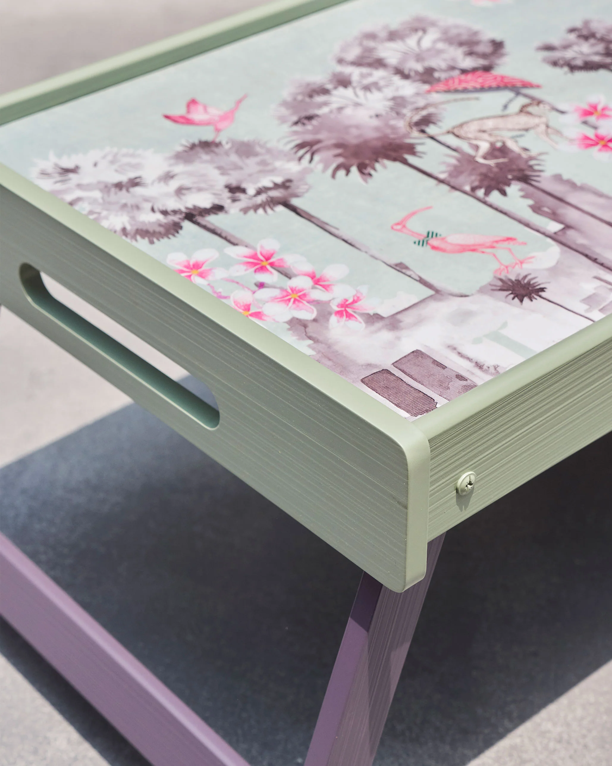Lama Tray Table - Image 2