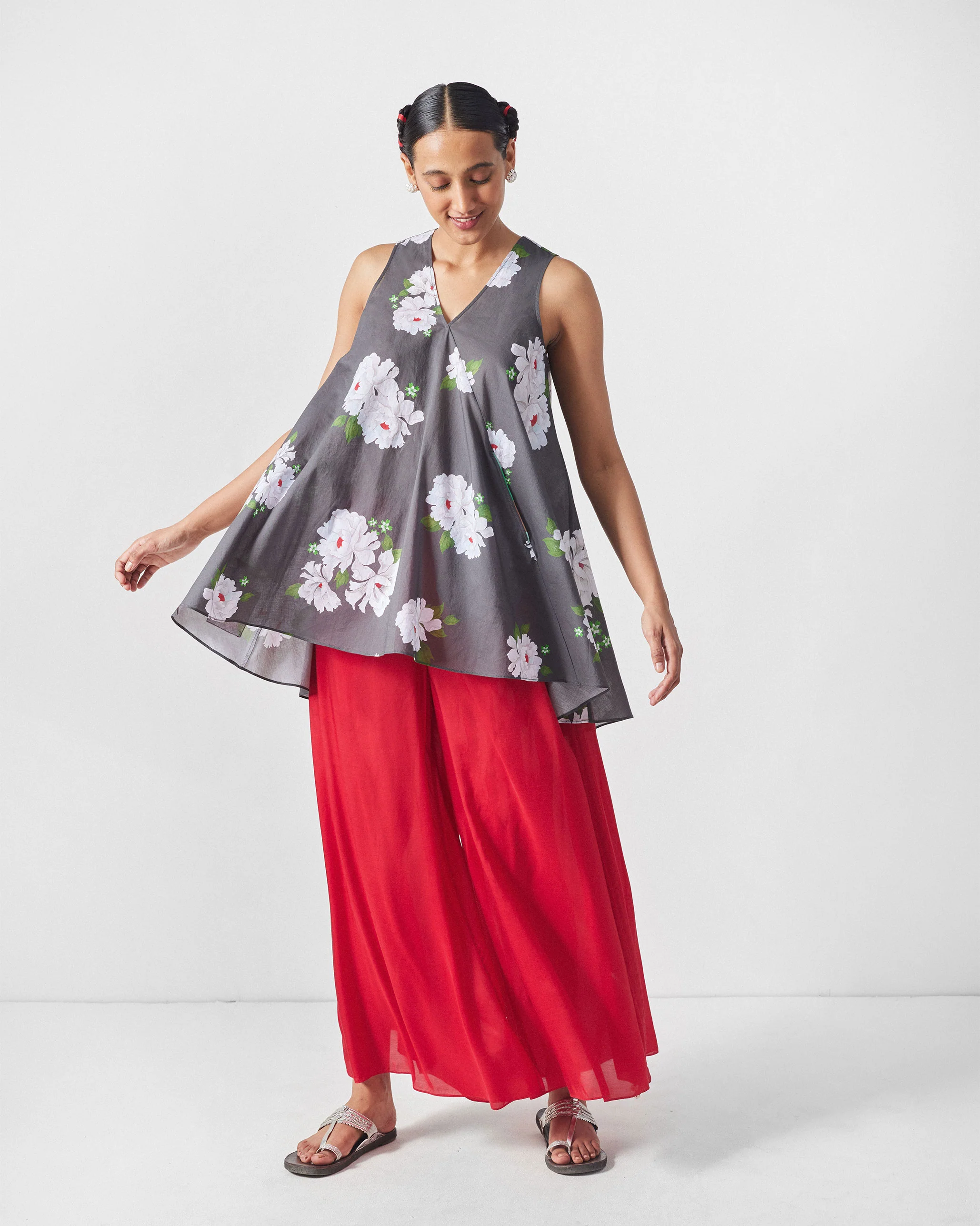 Lantern Top - Charcoal & Ivory Print - Image 8