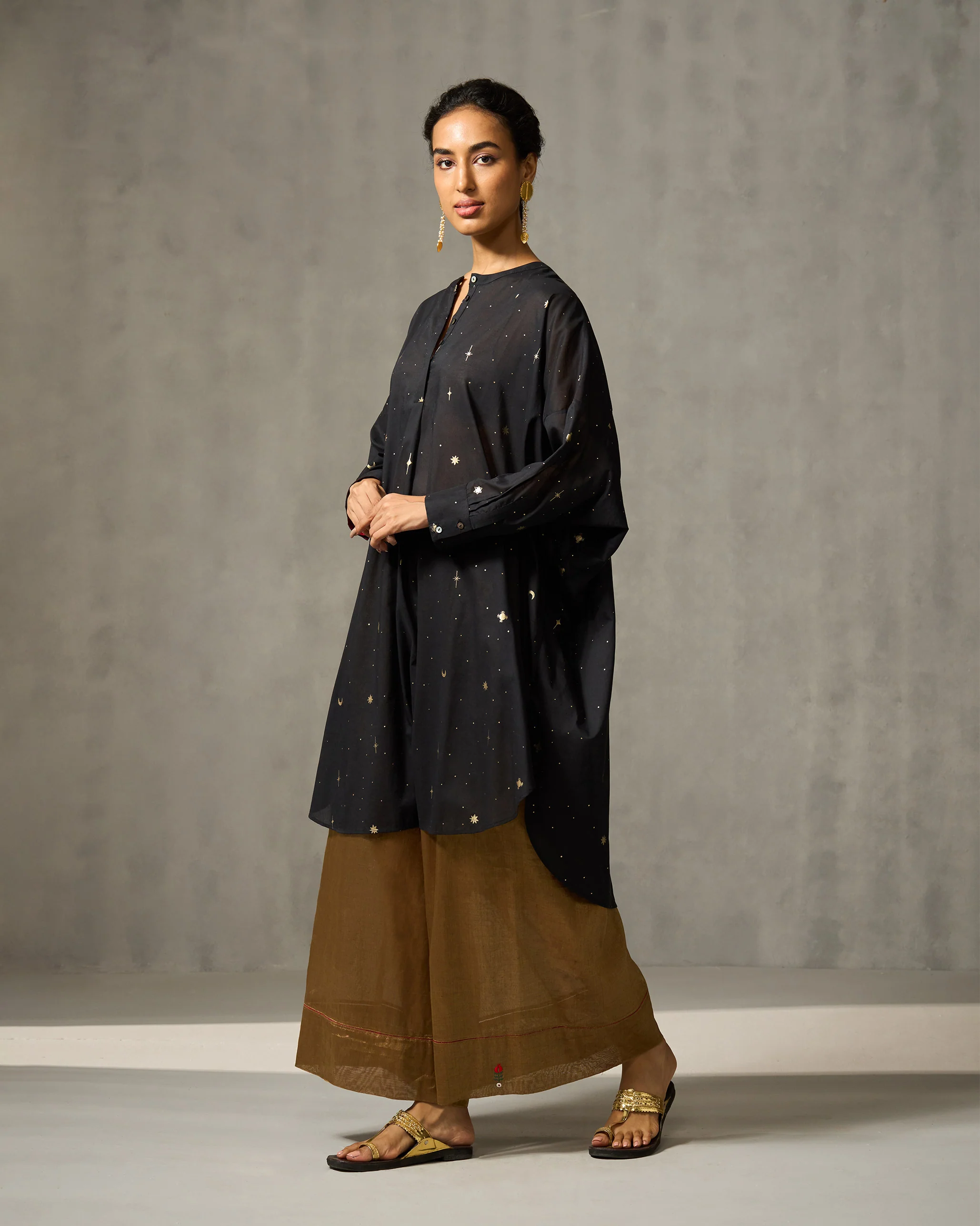Lazy Sunday Tunic - Black & Gold - Image 2