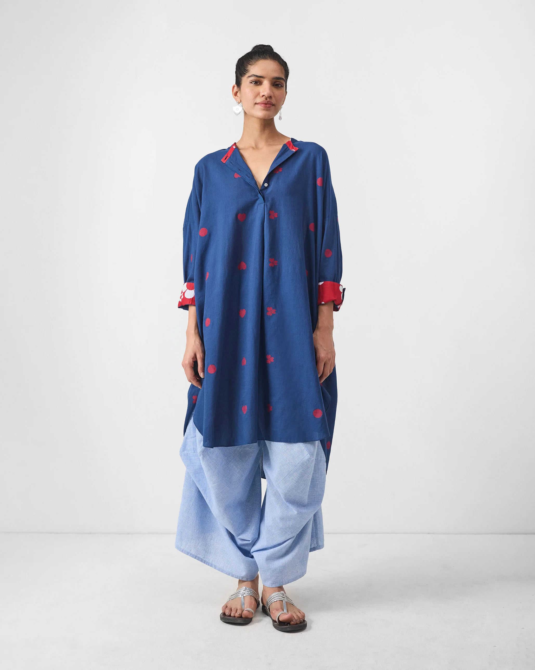 Lazy Sunday Tunic - Blue & Red Jamdani - Image 4