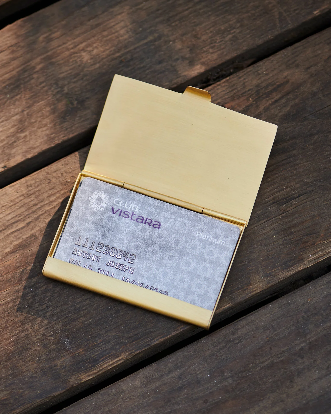 Leapord Card holder - Image 3