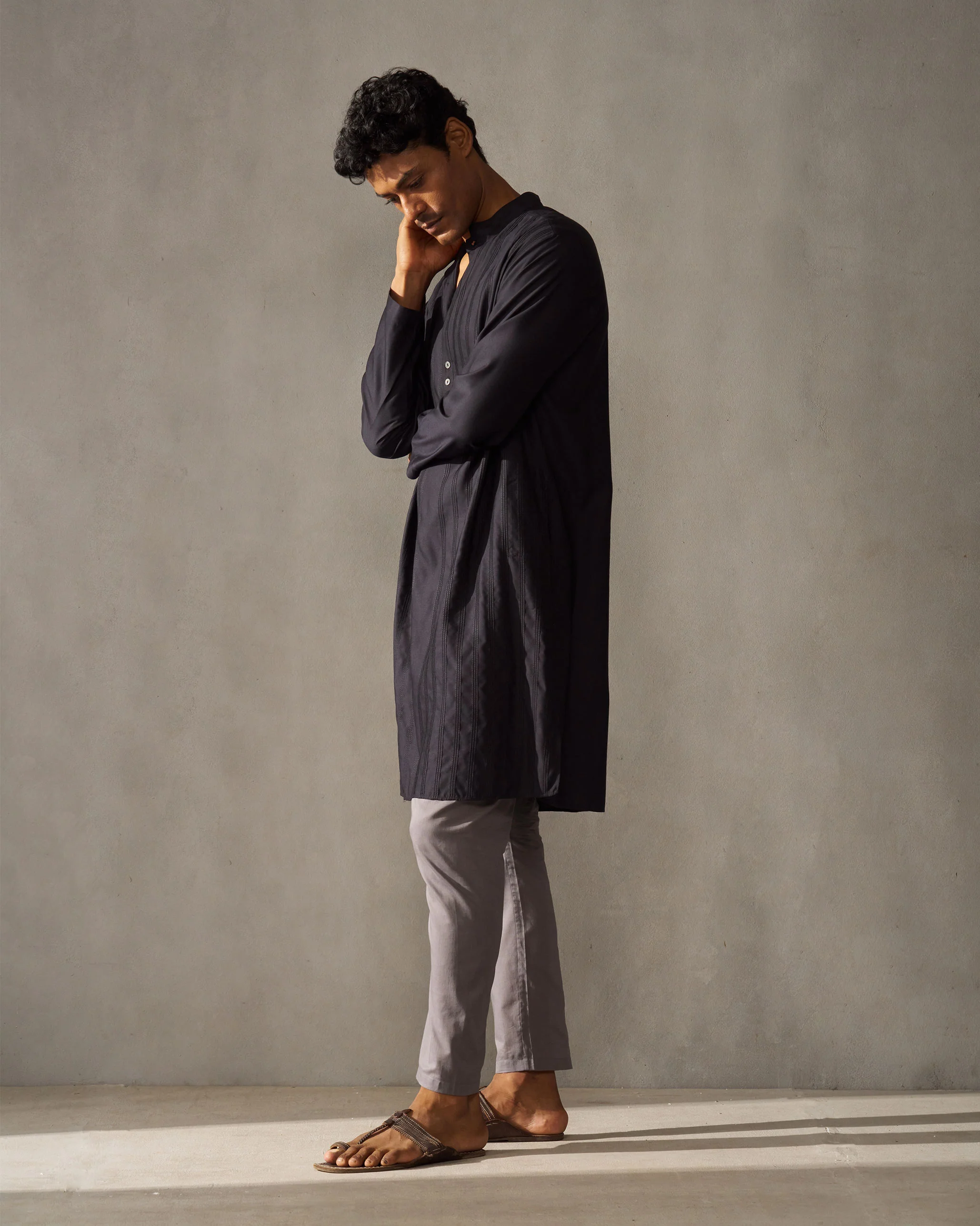 Long Pleated Kurta - Black - Image 5
