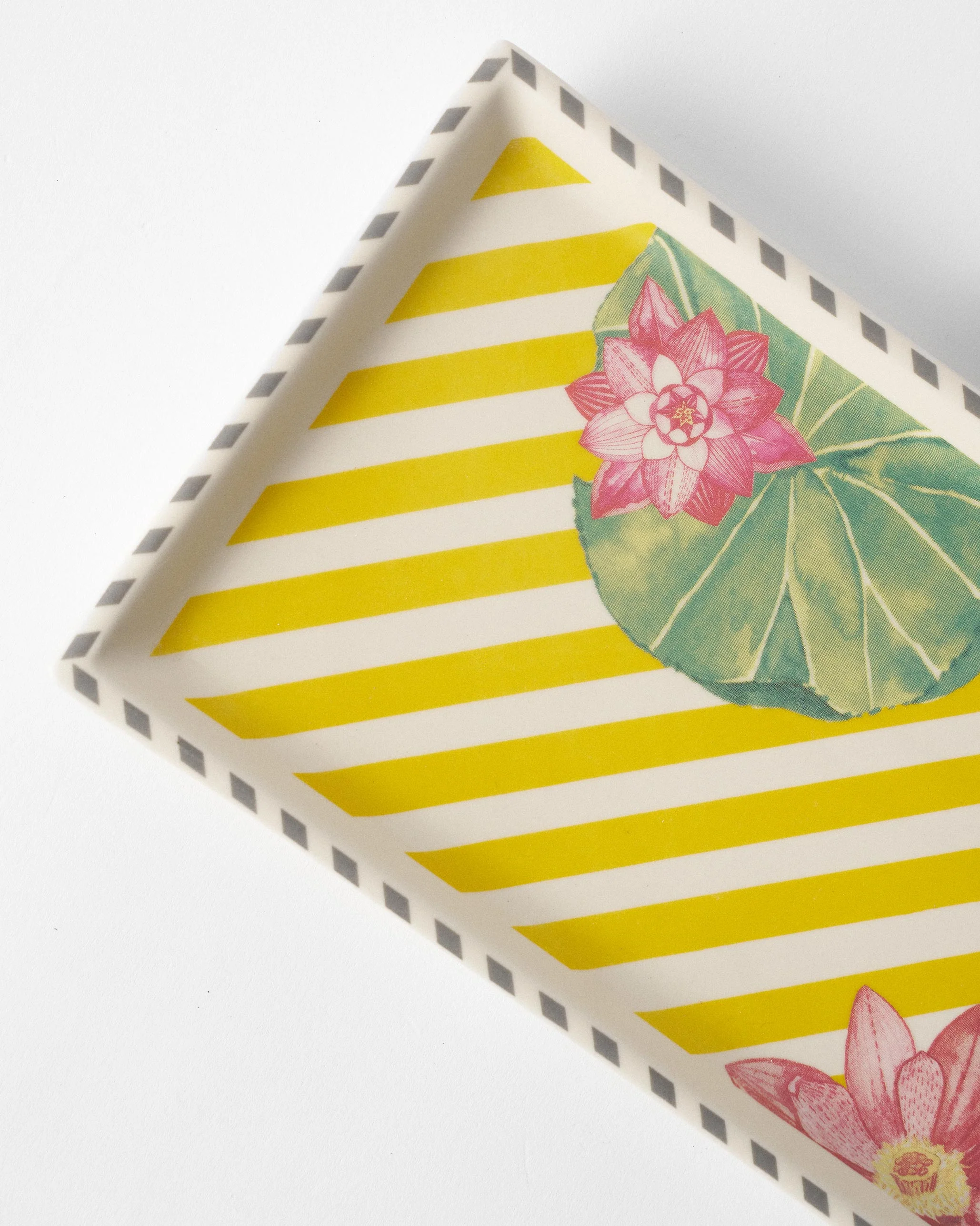 Lotus Garden Cookie Tray with Tong - Yellow - Image 3
