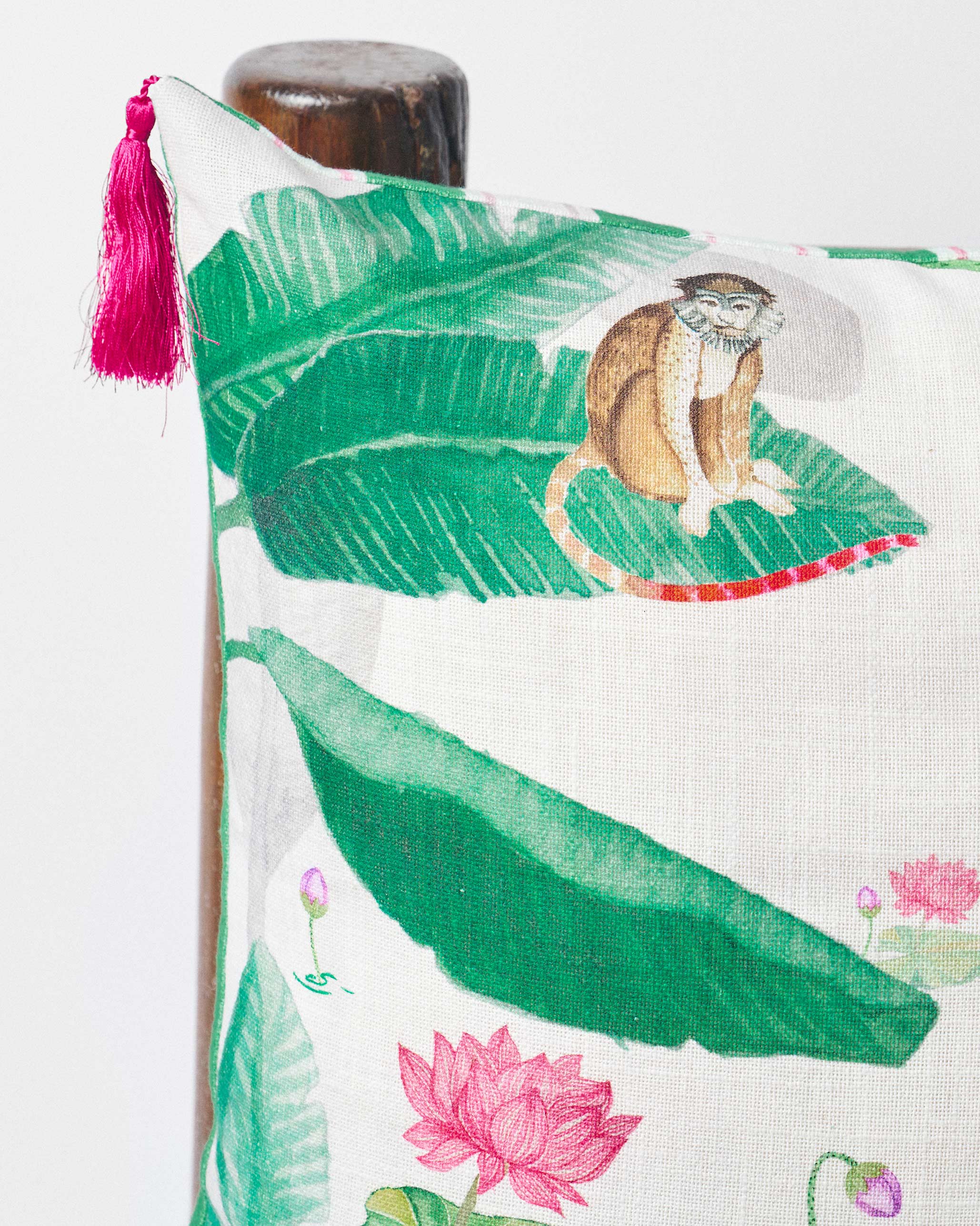 Lotus Garden cushion Cover - Image 3