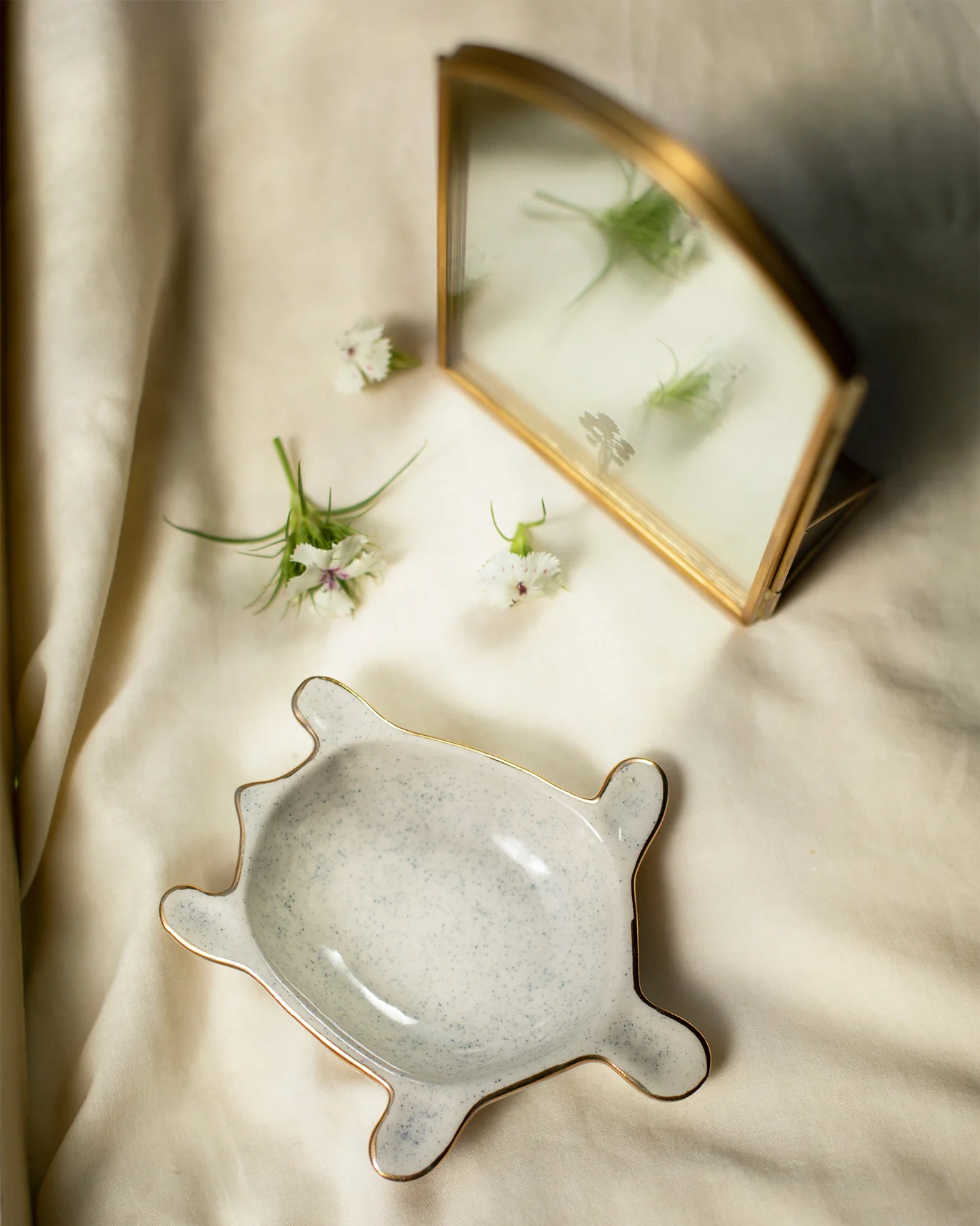 Lucea Photo Frame with Trinket Dish - Small - Image 2