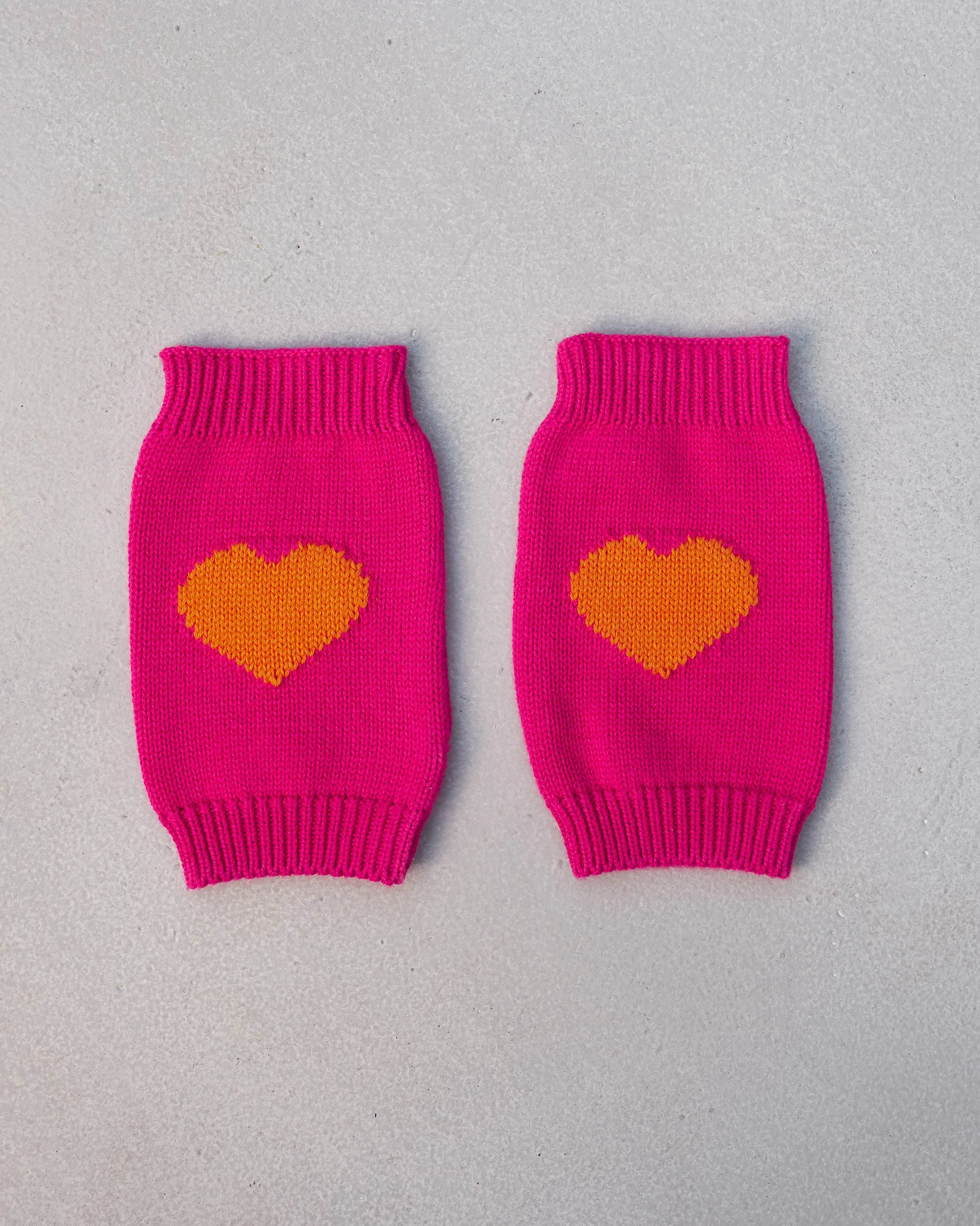 Luna Mittens - Fuchsia - Image 2
