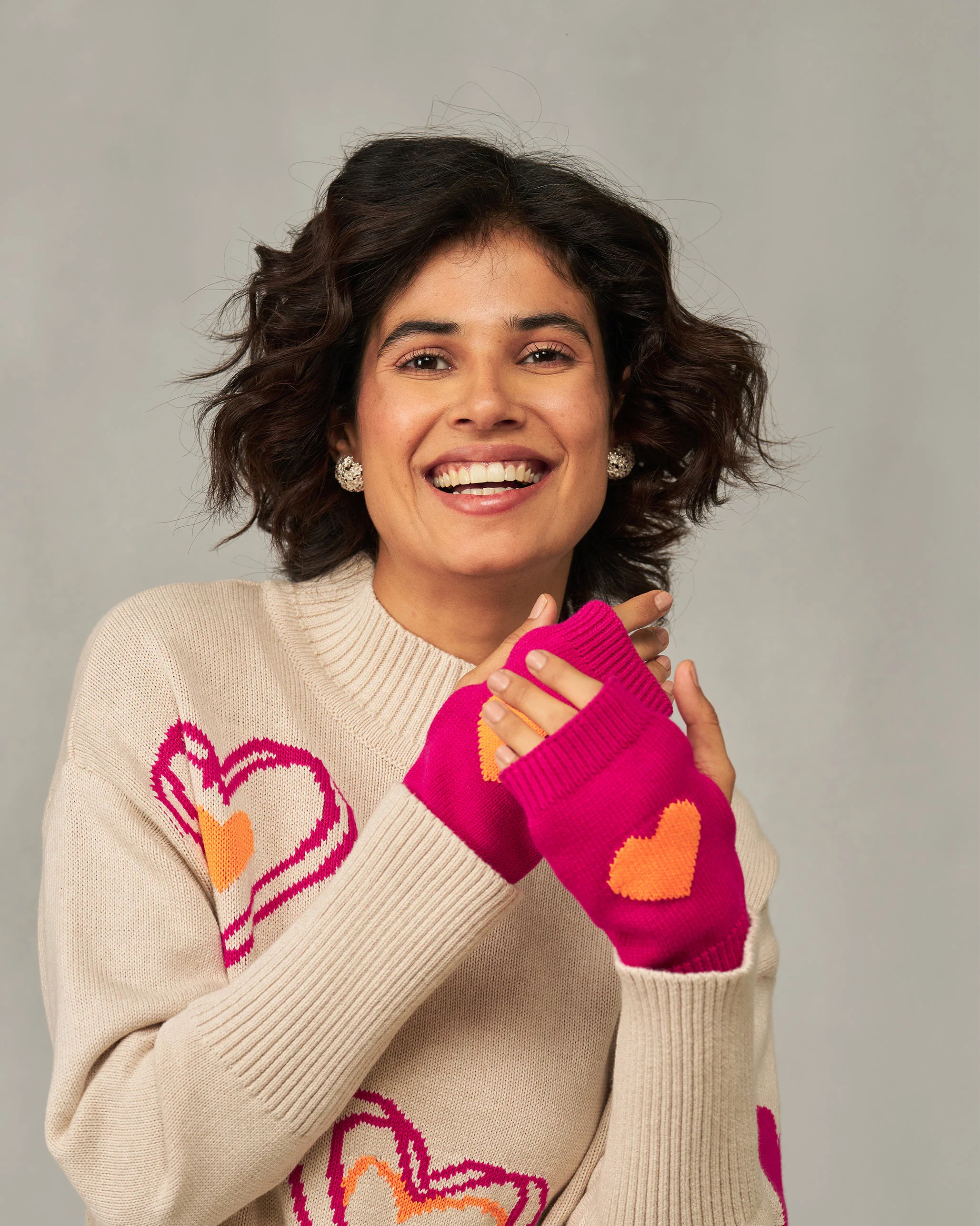 Luna Mittens - Fuchsia - Image 4