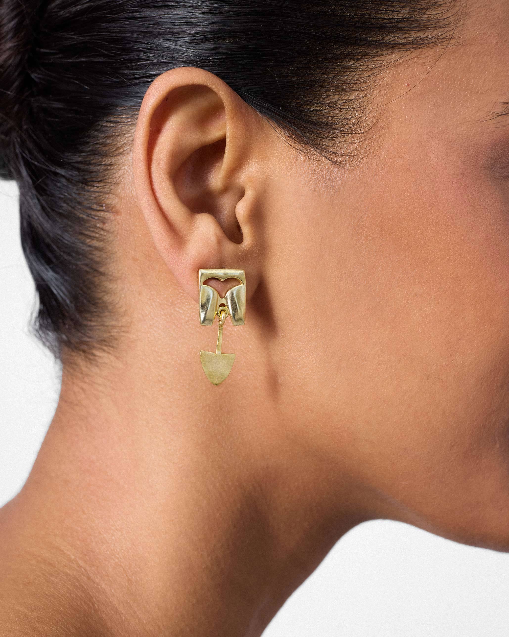 Machli Studs - Gold - Image 2