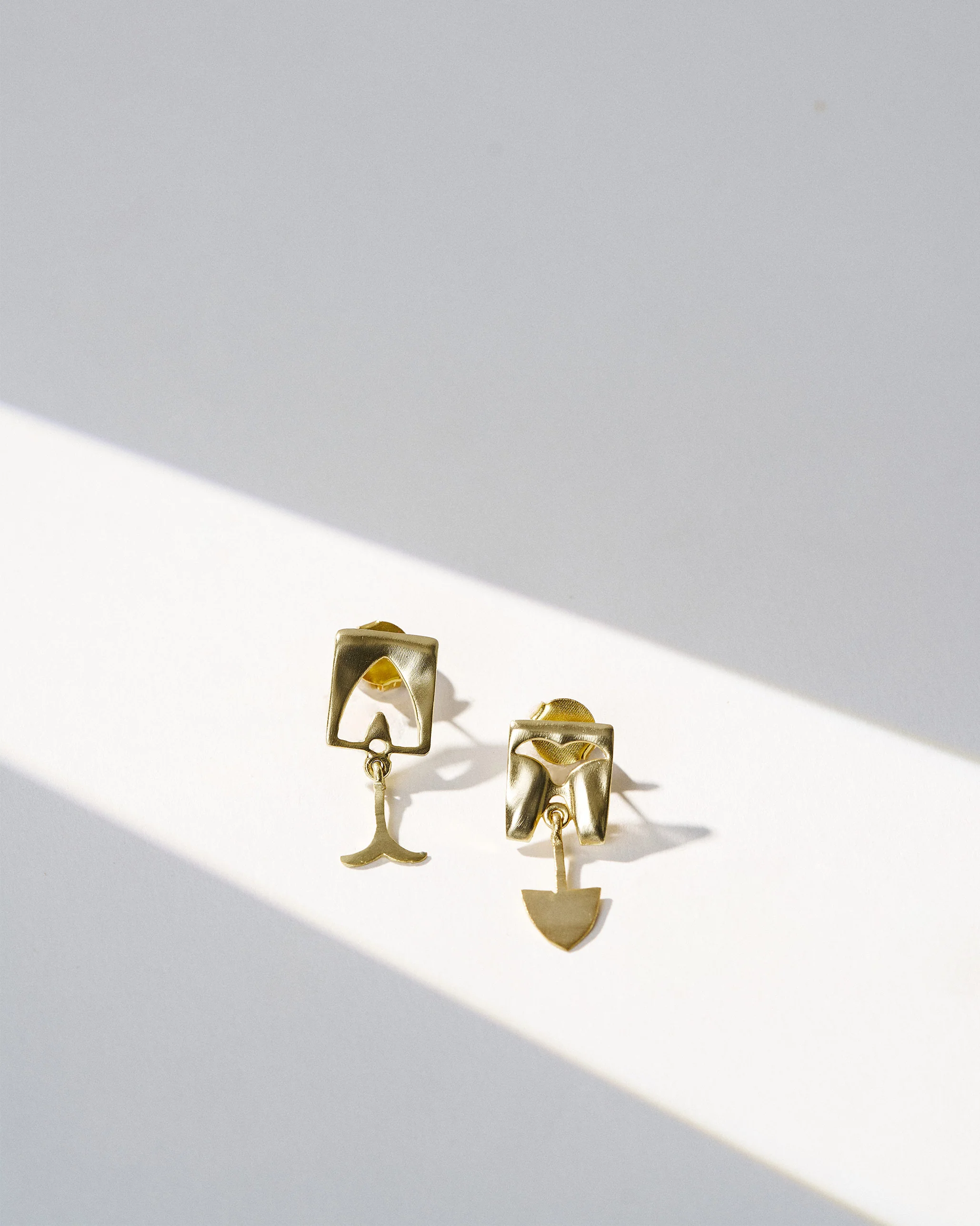 Machli Studs - Gold - Image 3