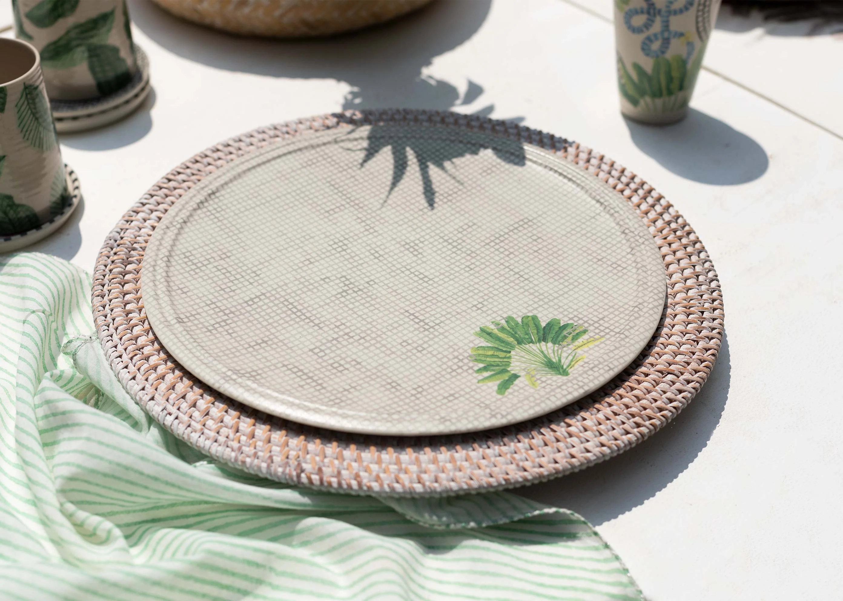 Madagascar Dinner Plate - Image 4