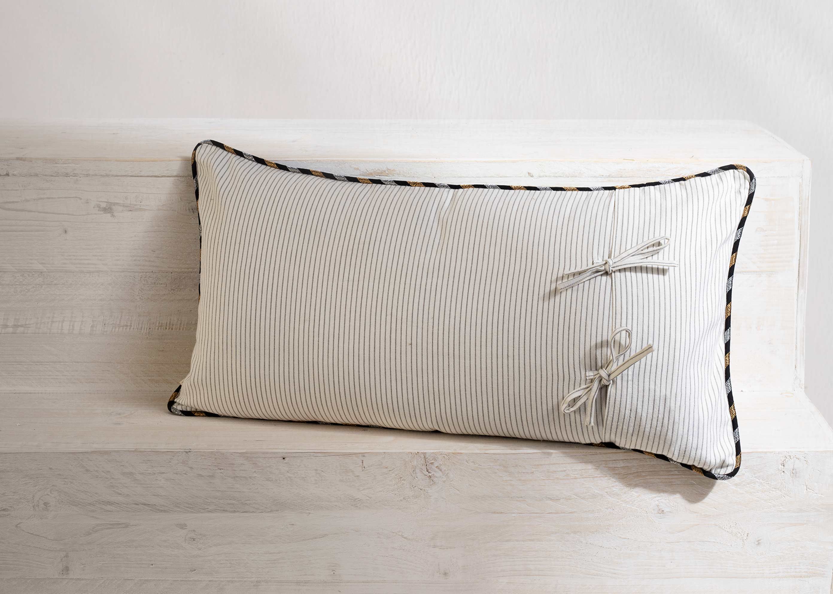 Madagascar Lumbar Cushion Cover - Blue - Image 3