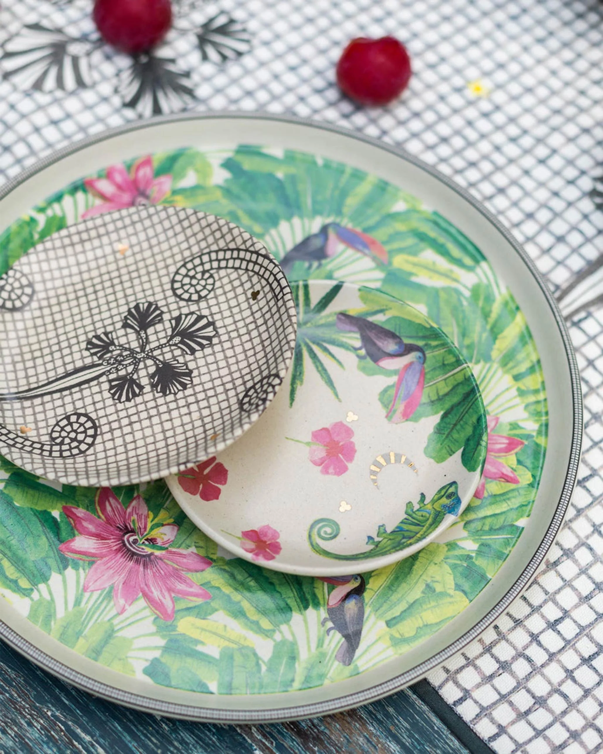 Madagascar Tea Plates (Set of 4) - Image 6